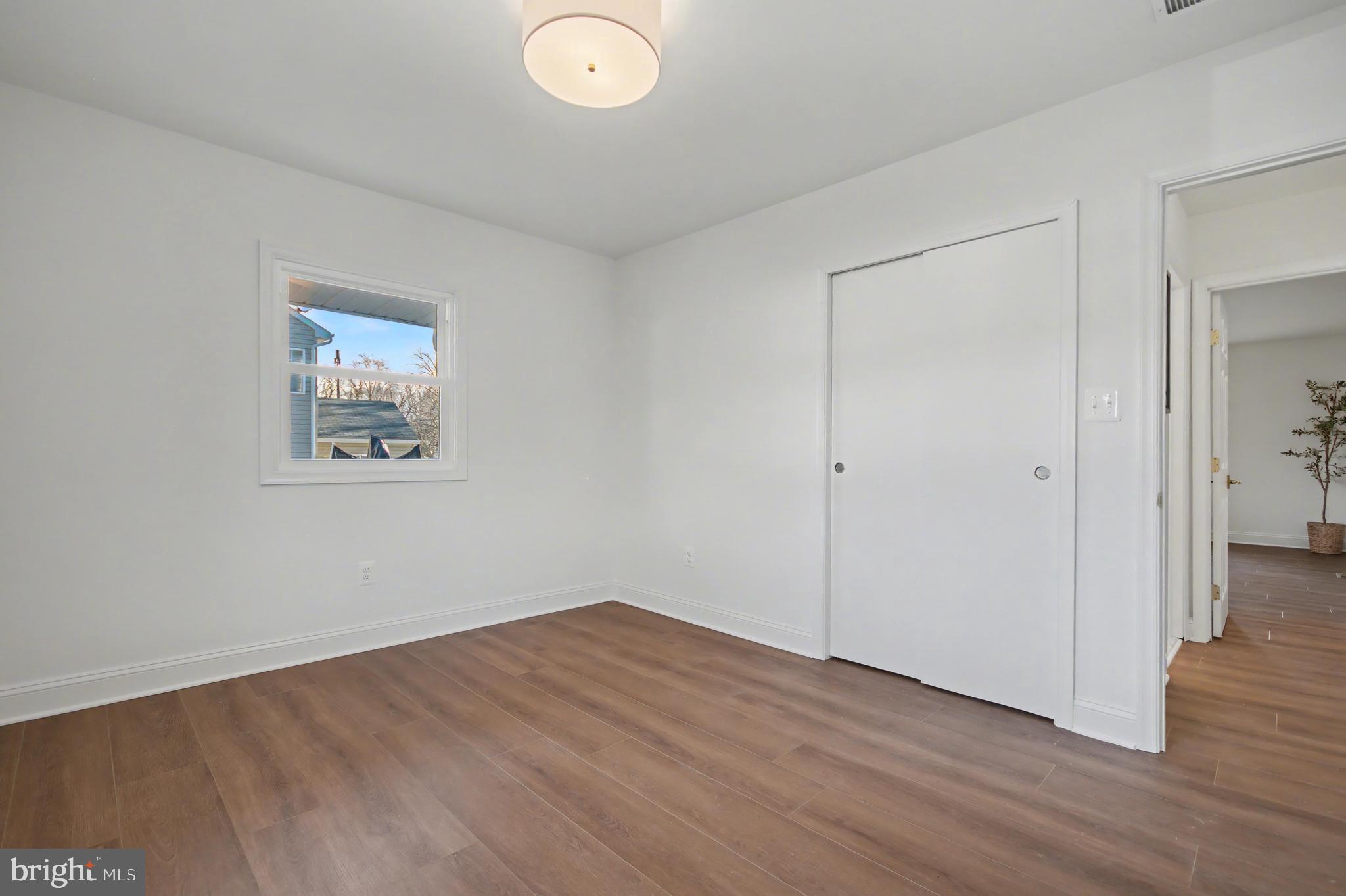 HILLSMERE ESTATES - Residential