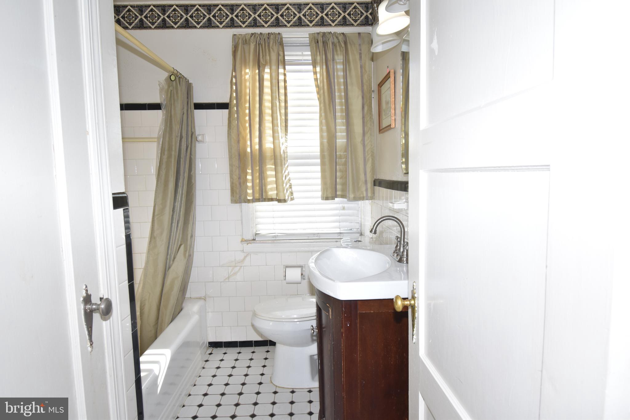 NORTHWOOD - Residential