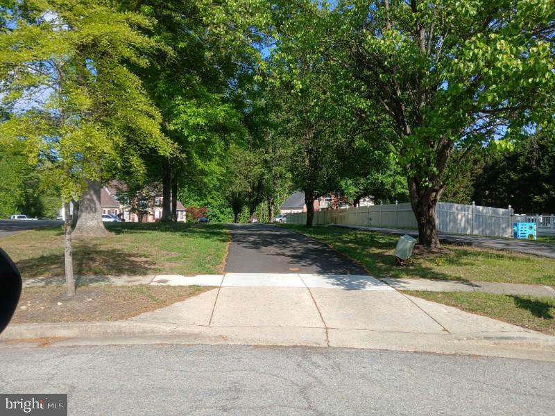 304 TAMERACK COURT