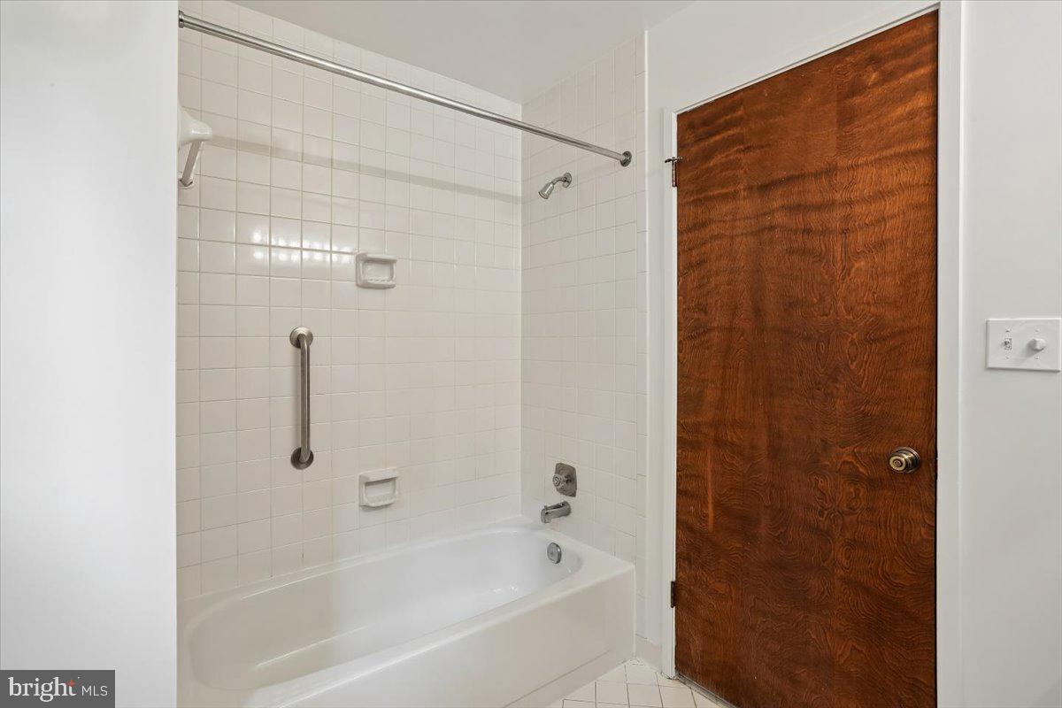 PT BETHESDA OUT RES 2 - Residential