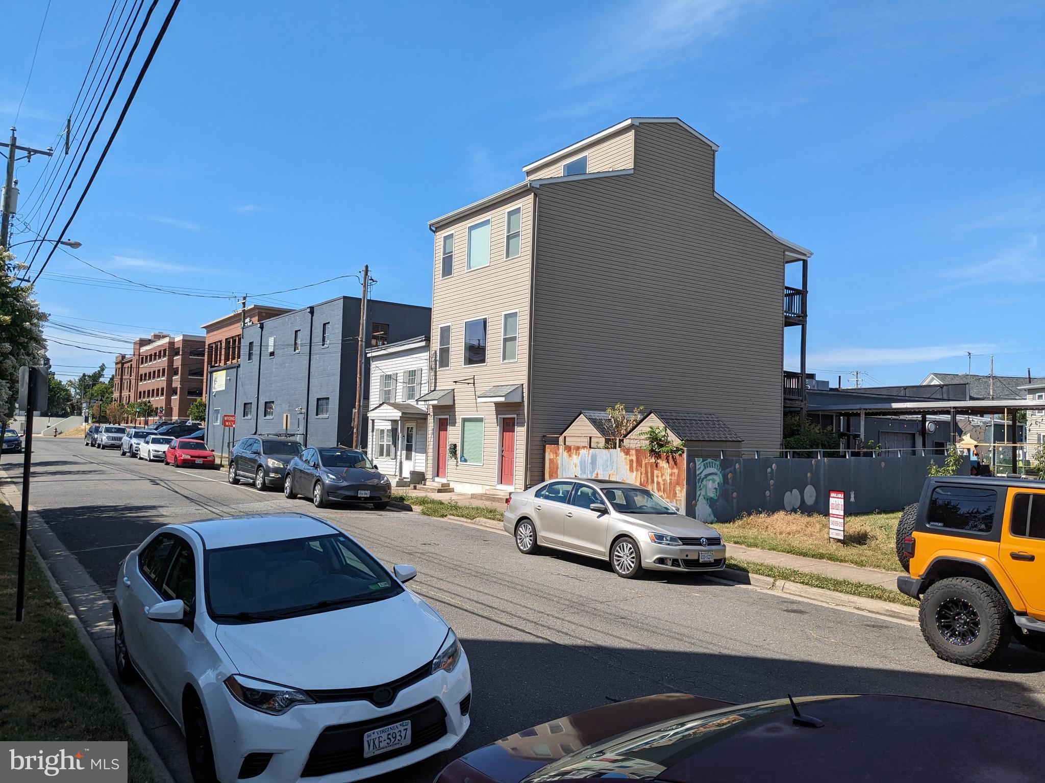 DOWNTOWN FREDERICKSBURG - Commercial Sale