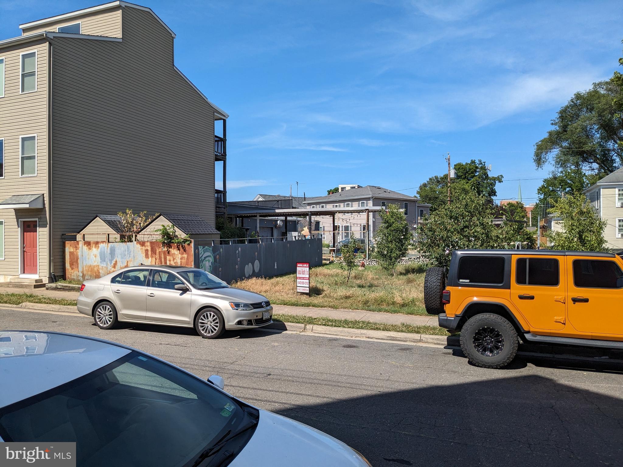 DOWNTOWN FREDERICKSBURG - Commercial Sale