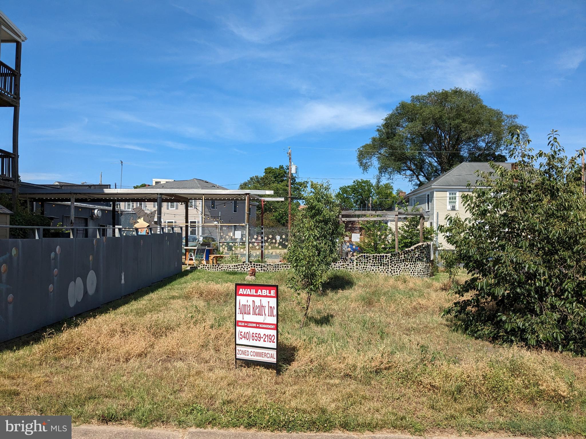 DOWNTOWN FREDERICKSBURG - Commercial Sale