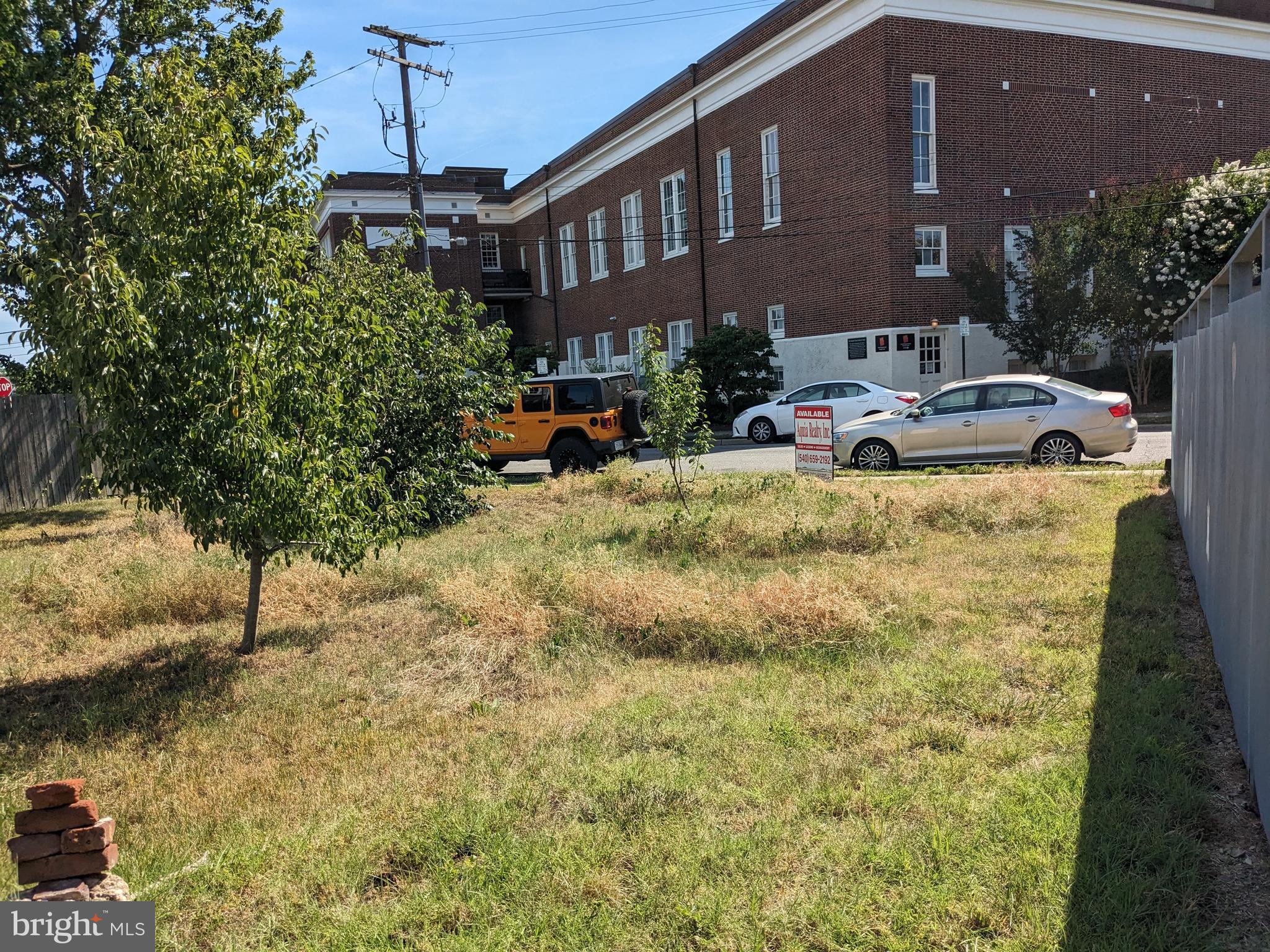 DOWNTOWN FREDERICKSBURG - Commercial Sale