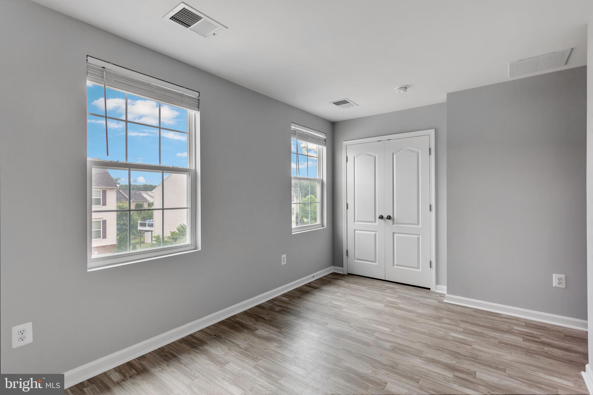 TANYARD SPRINGS TOWNHOMES - Residential