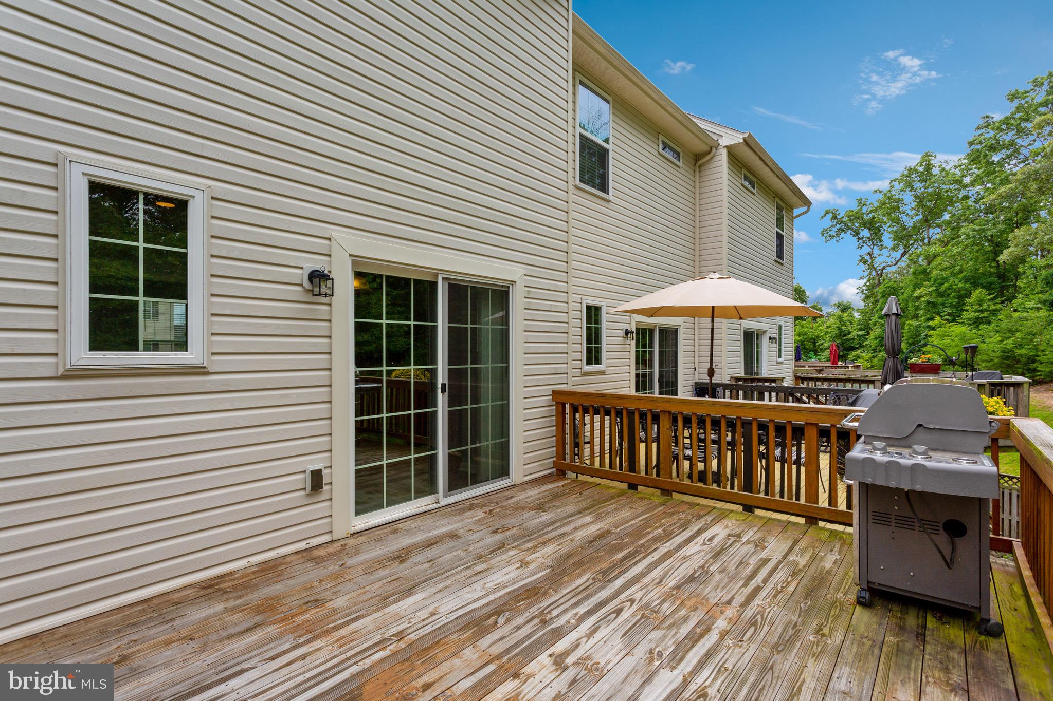 TANYARD SPRINGS TOWNHOMES - Residential