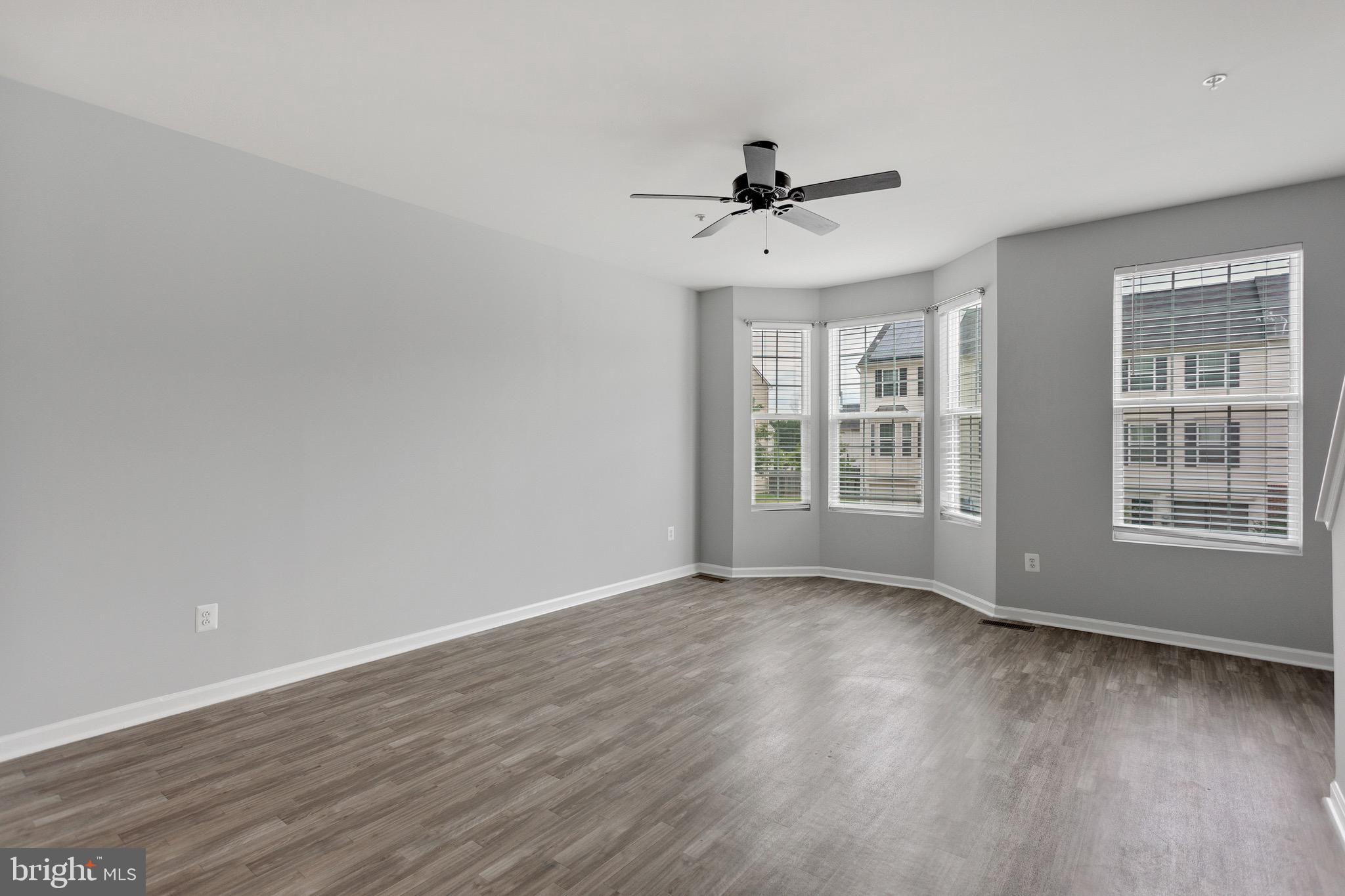 TANYARD SPRINGS TOWNHOMES - Residential