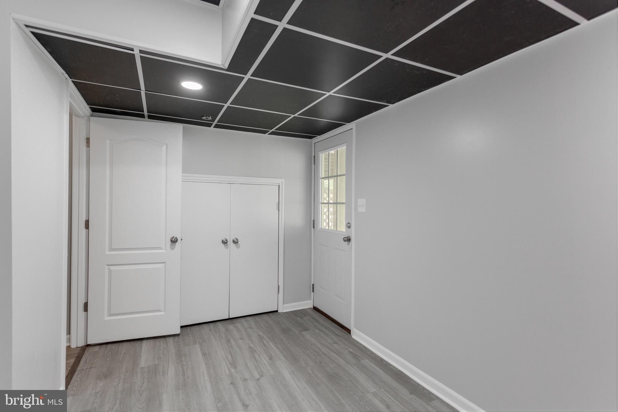 TANYARD SPRINGS TOWNHOMES - Residential