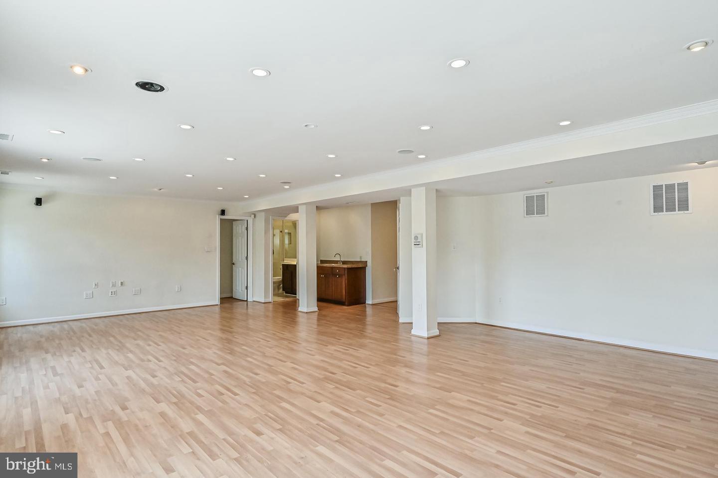 REITER SUB - Residential Lease