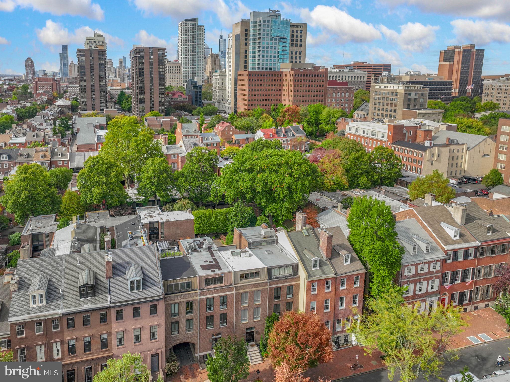 SOCIETY HILL - Residential