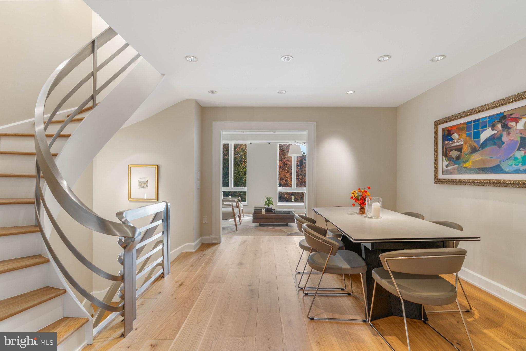 SOCIETY HILL - Residential