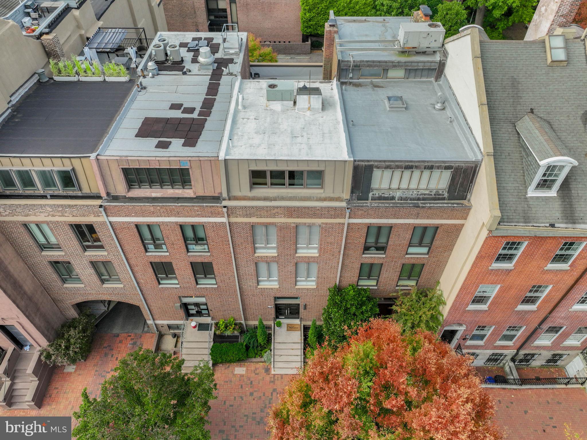 SOCIETY HILL - Residential