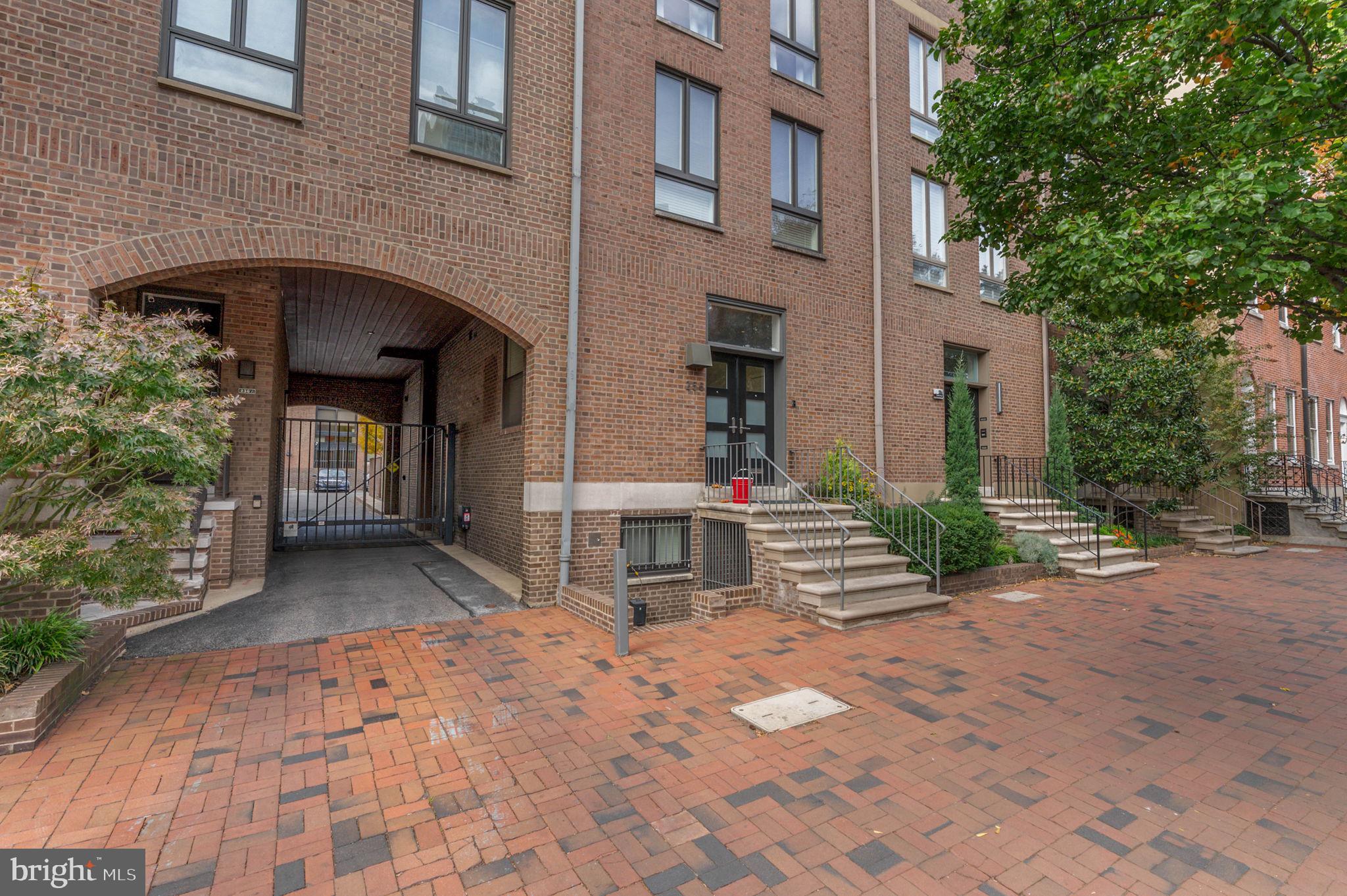 SOCIETY HILL - Residential