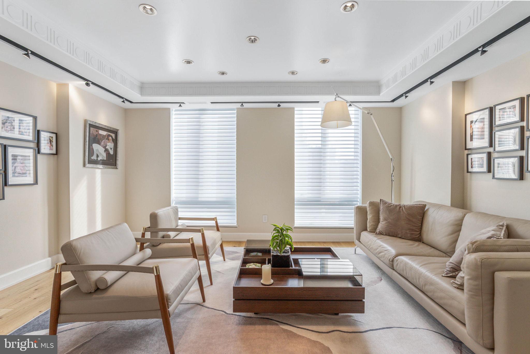 SOCIETY HILL - Residential