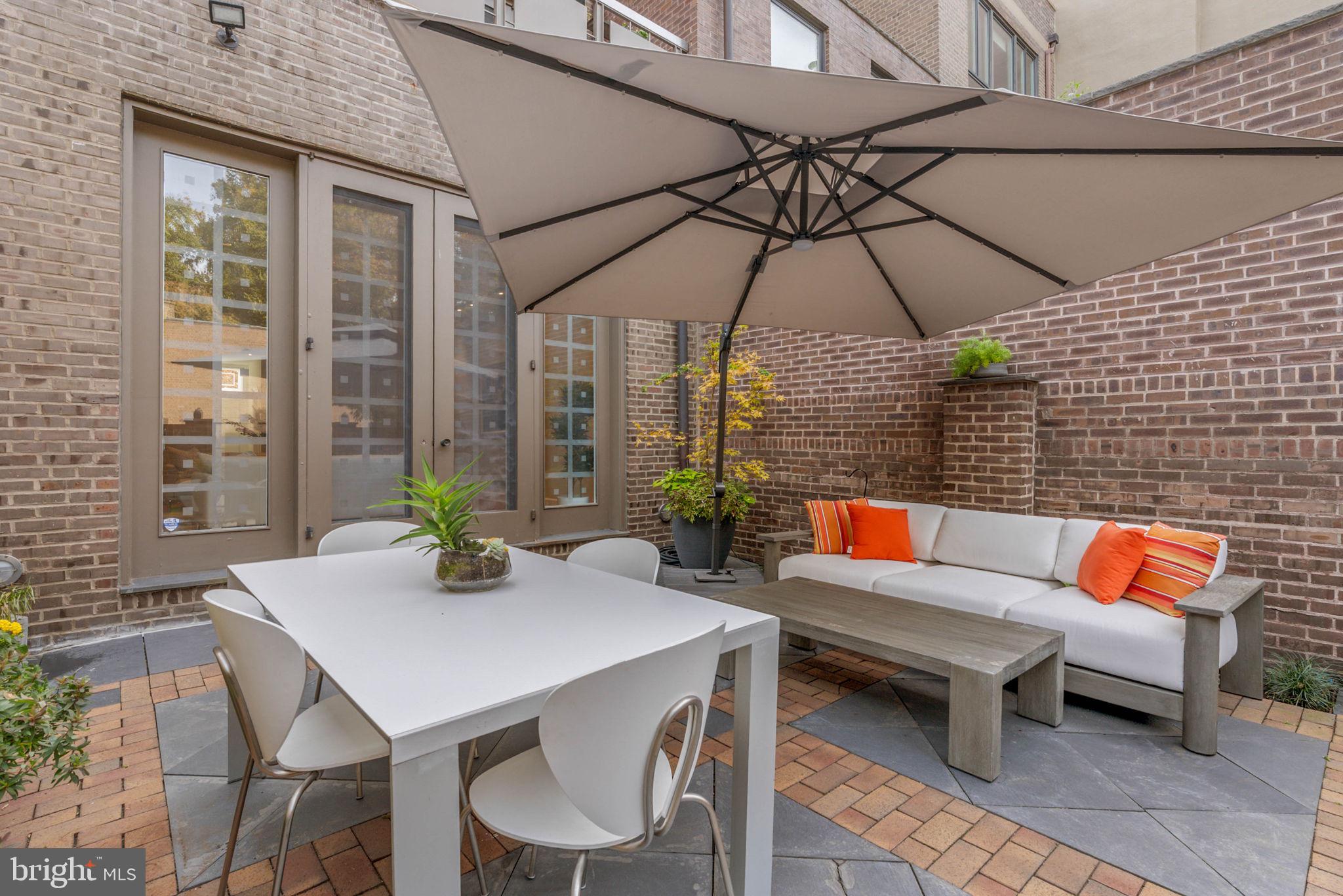 SOCIETY HILL - Residential