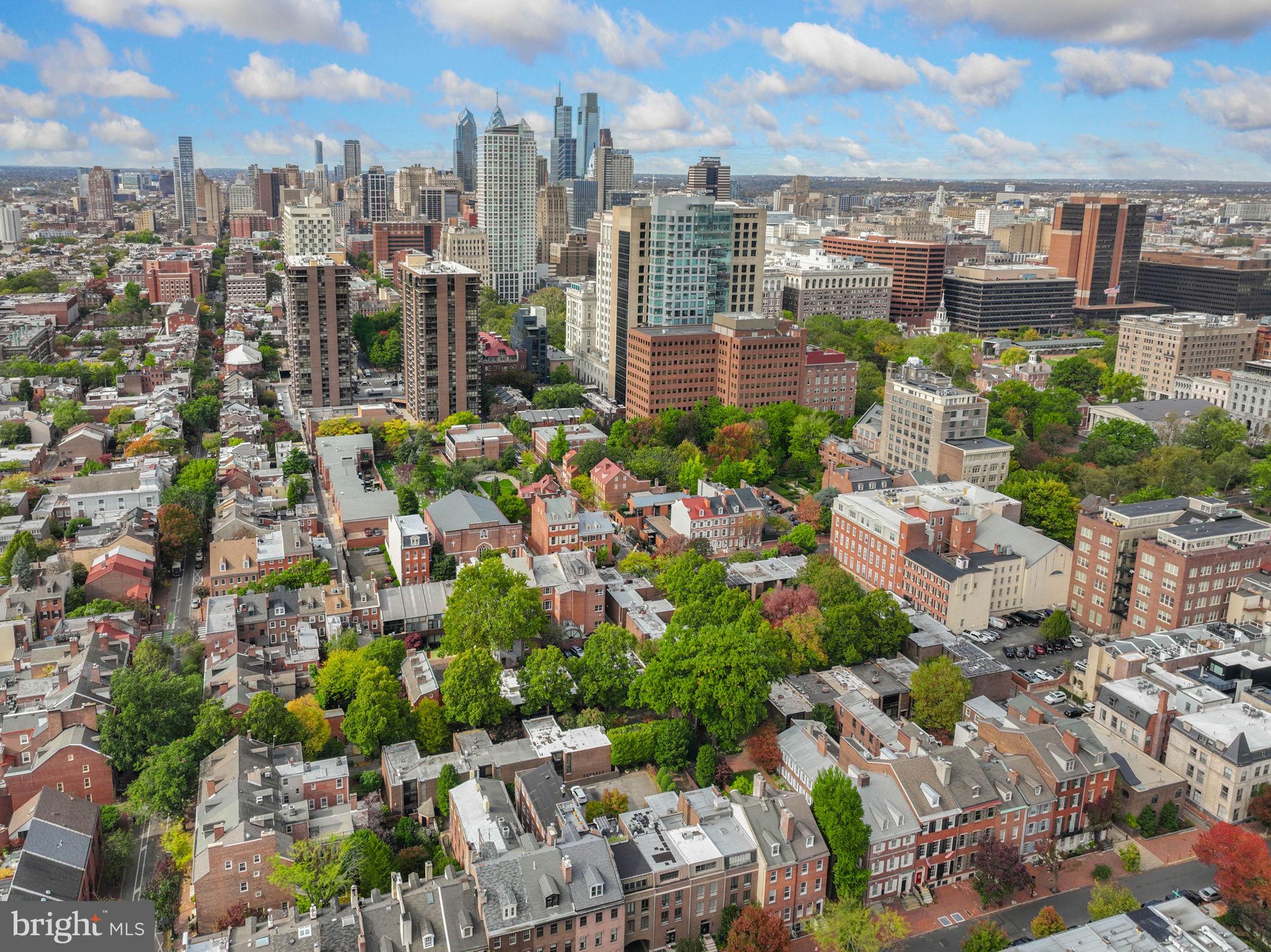 SOCIETY HILL - Residential