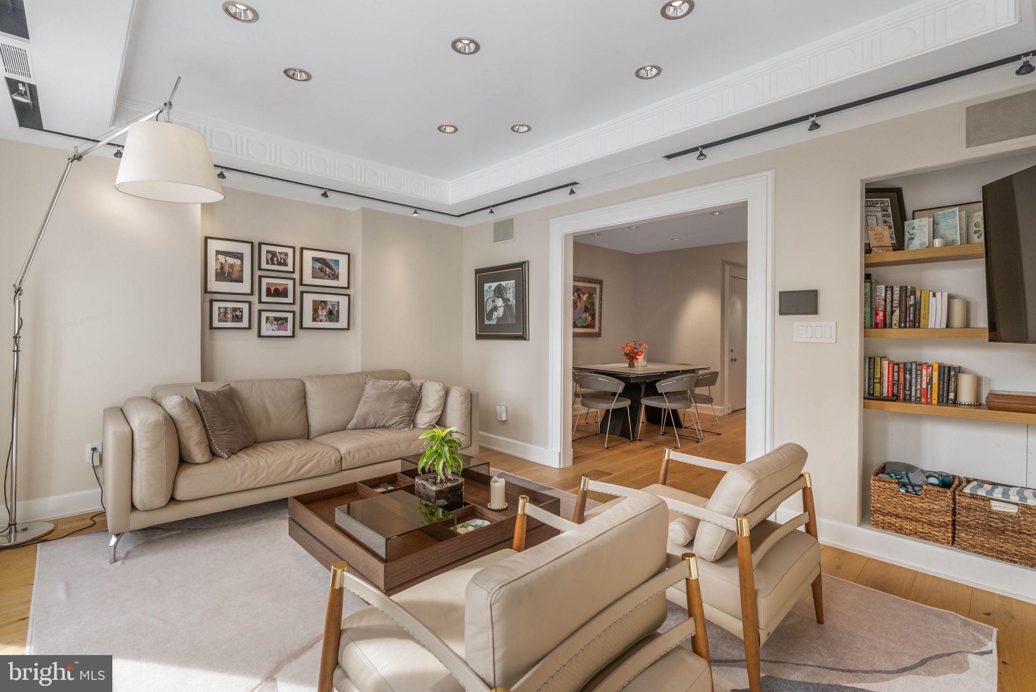 SOCIETY HILL - Residential