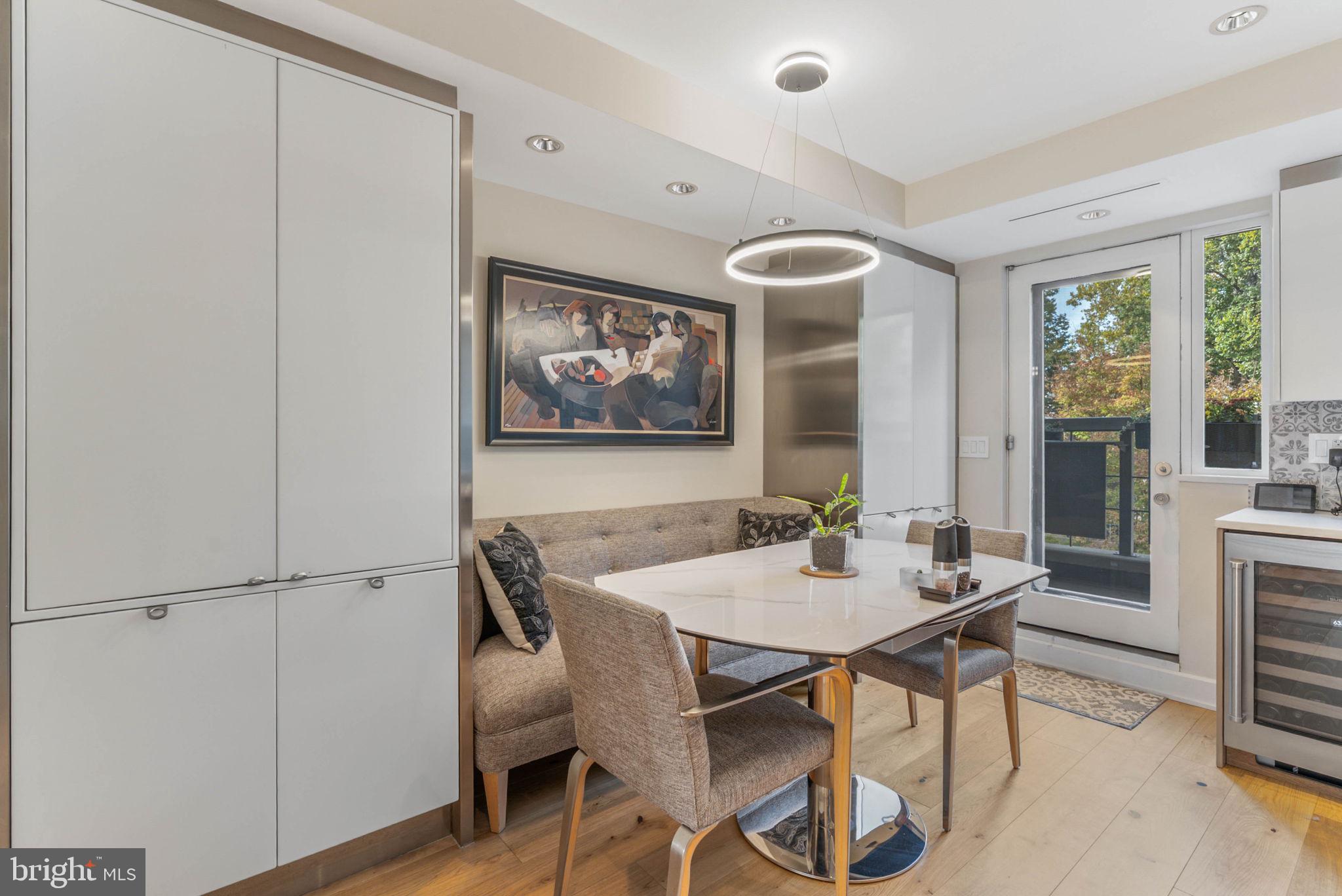 SOCIETY HILL - Residential