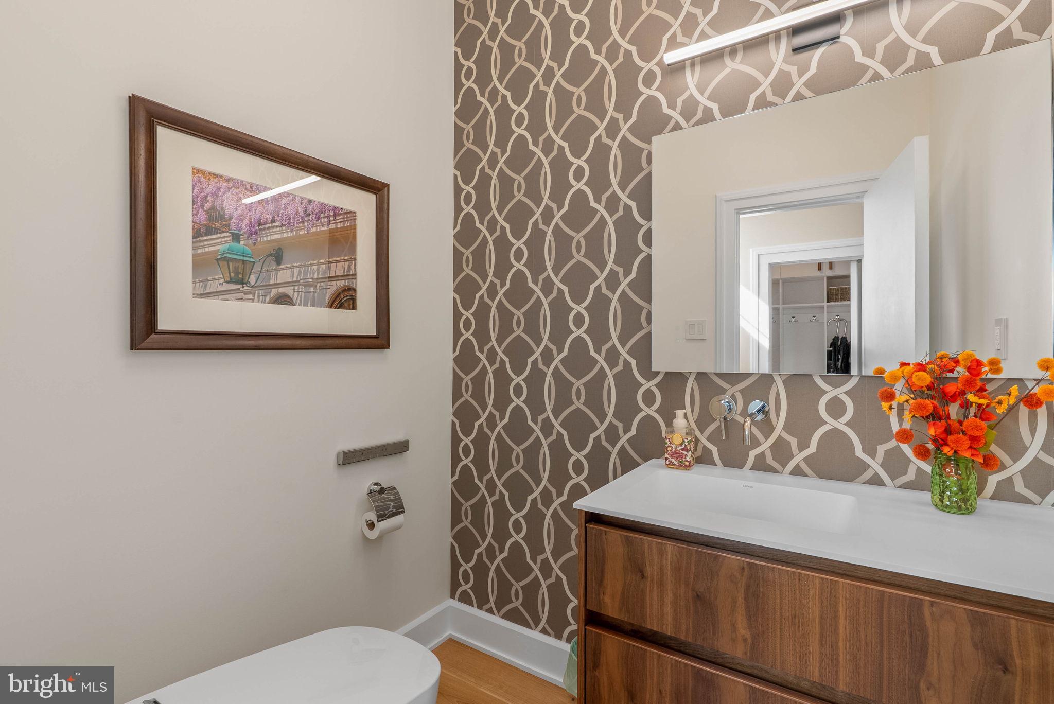 SOCIETY HILL - Residential