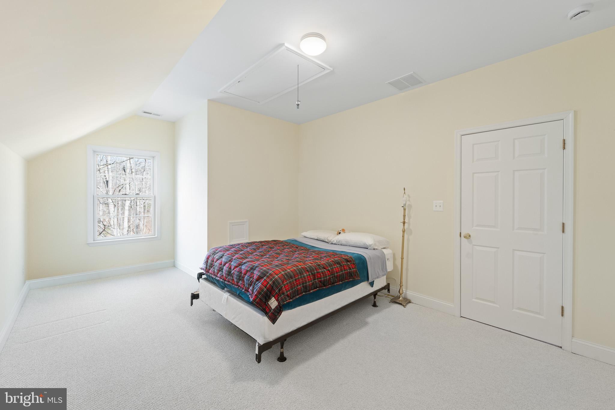 LOTHIAN - Residential