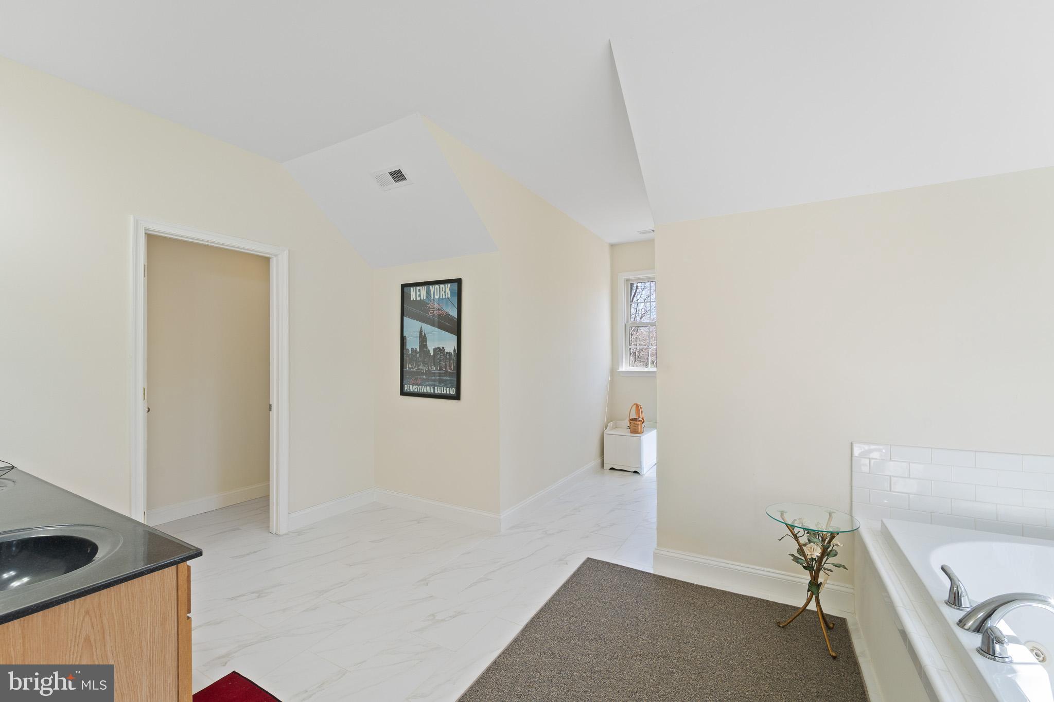 LOTHIAN - Residential