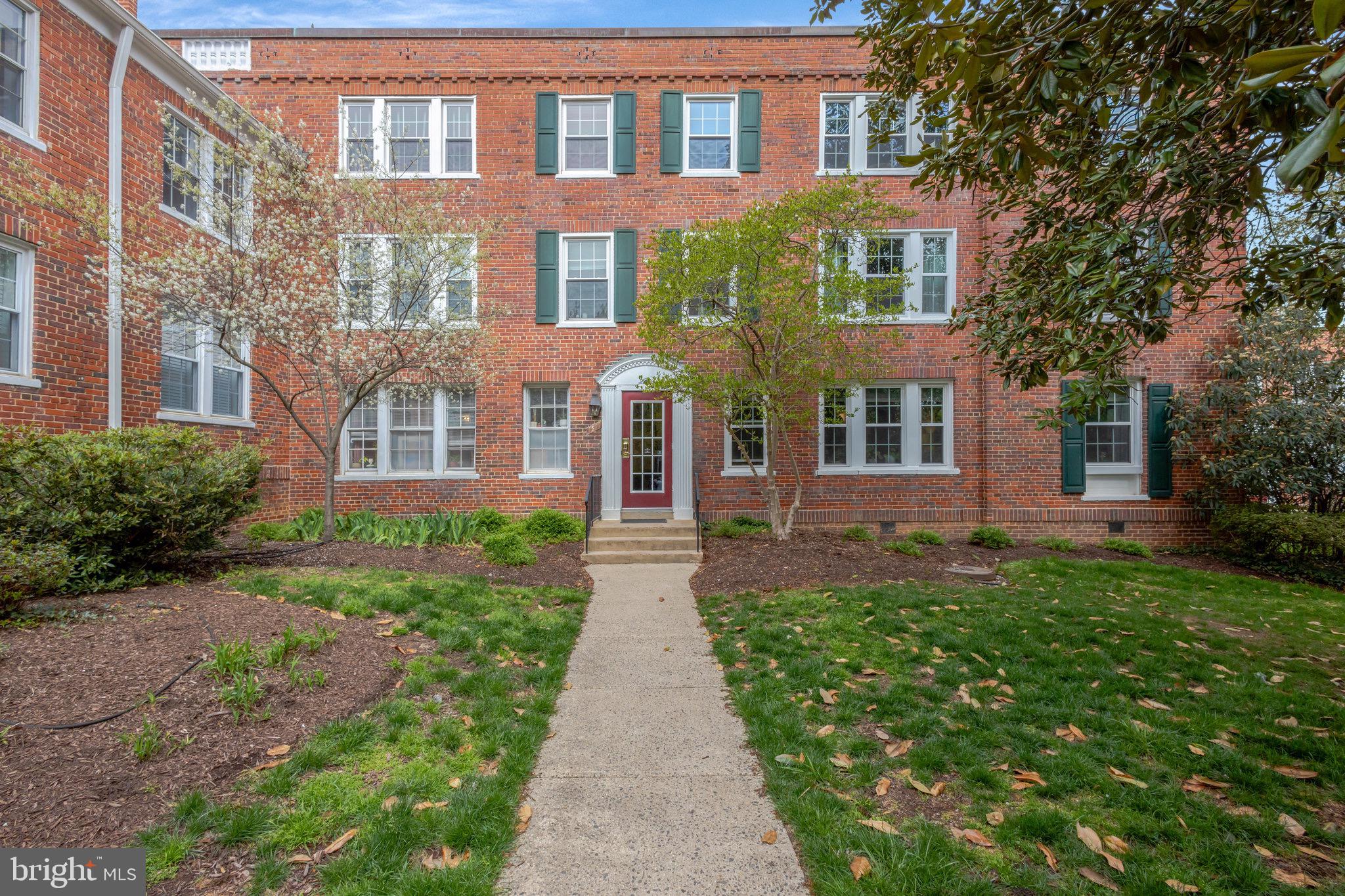 1811 KEY BOULEVARD 10523