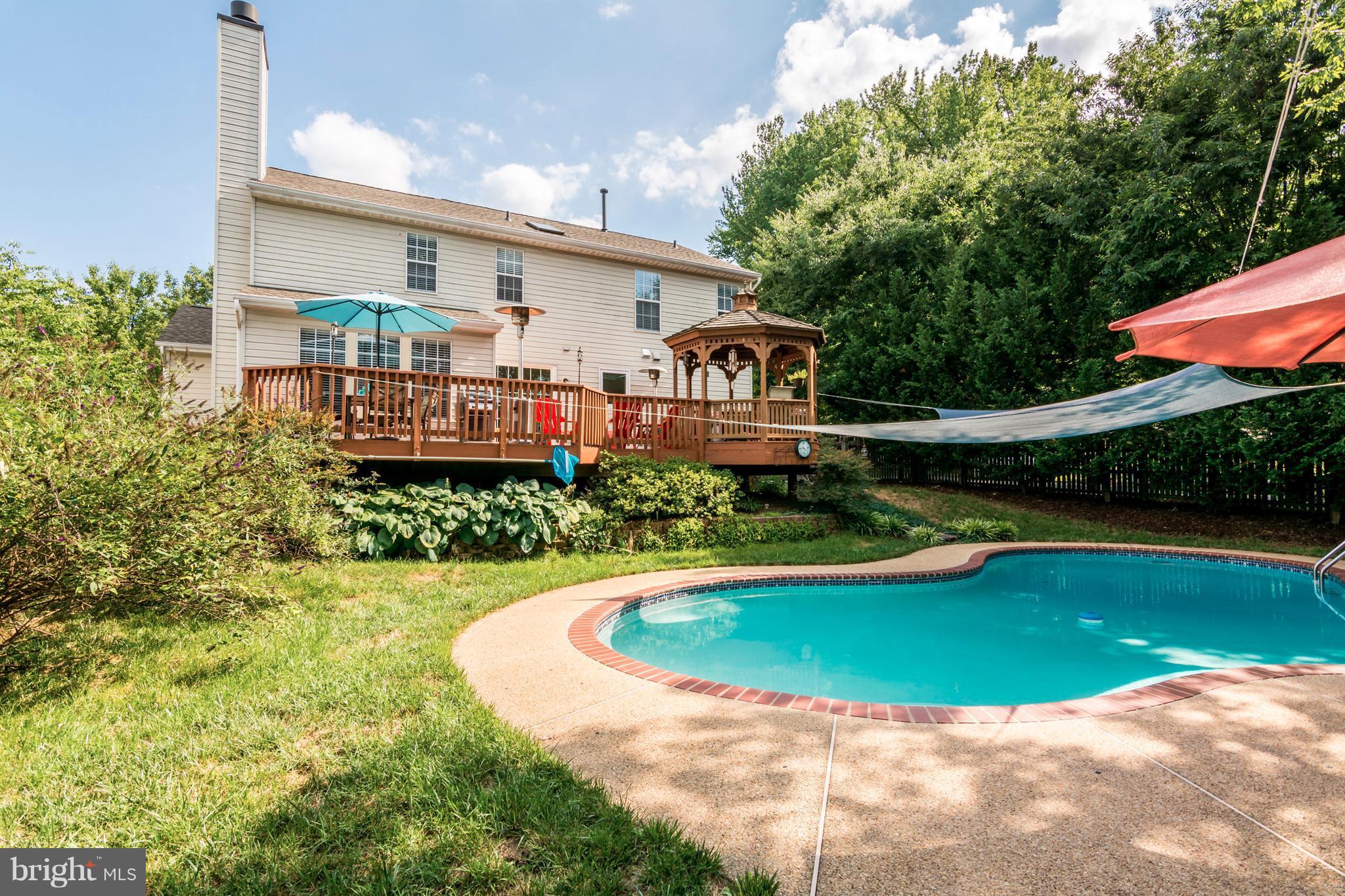 CHAPMAN FARM AT CROFTON - Residential