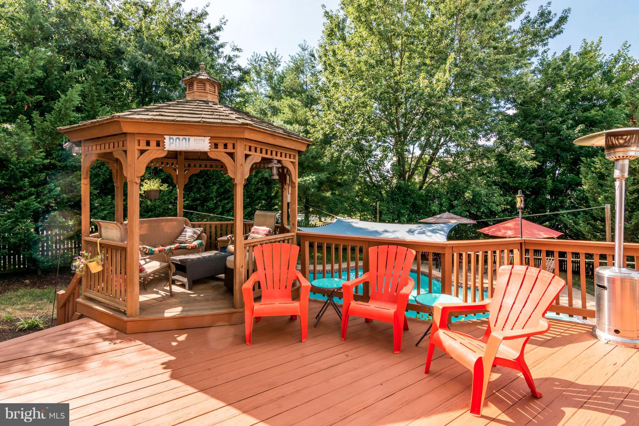 CHAPMAN FARM AT CROFTON - Residential