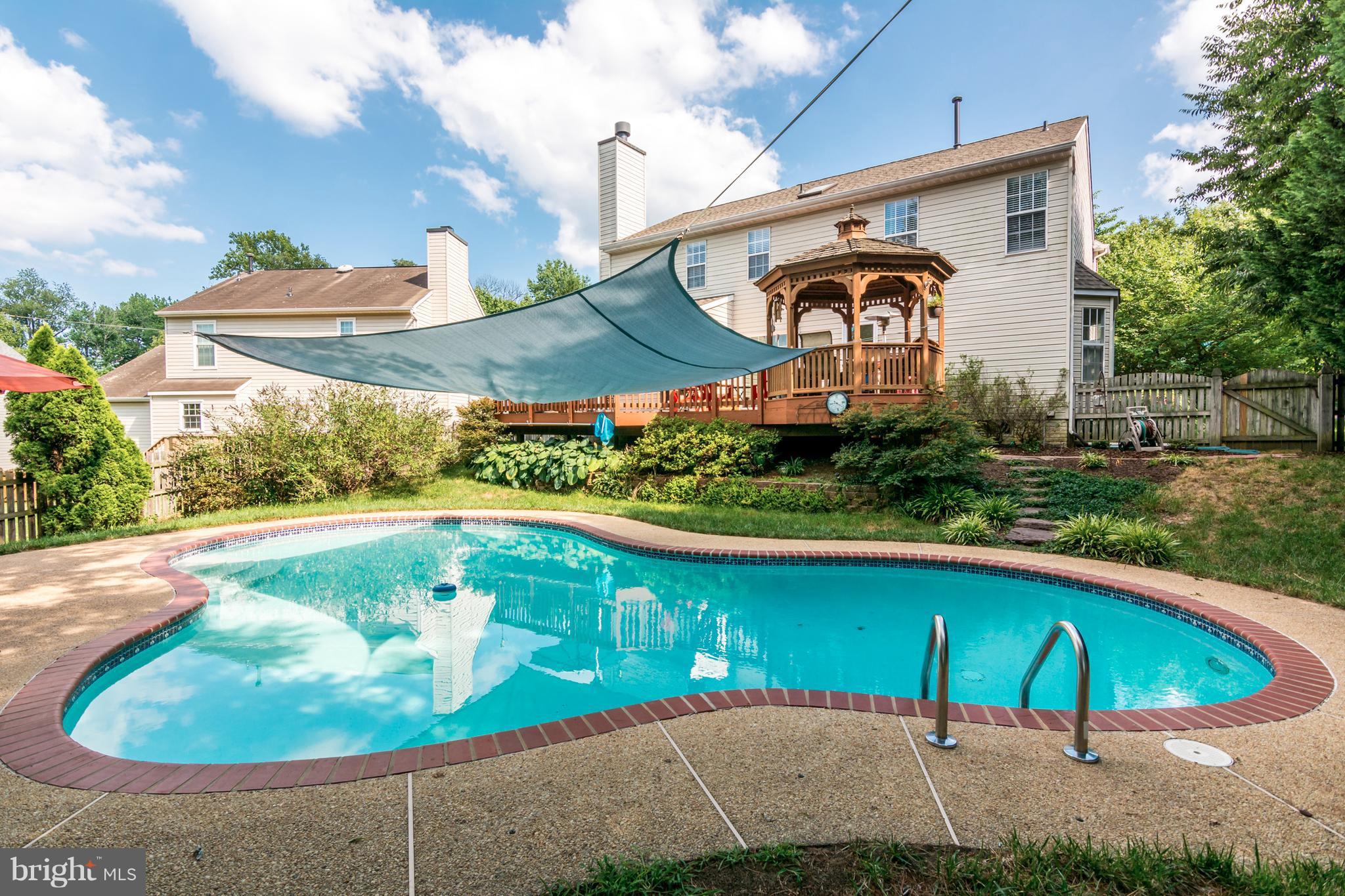 CHAPMAN FARM AT CROFTON - Residential