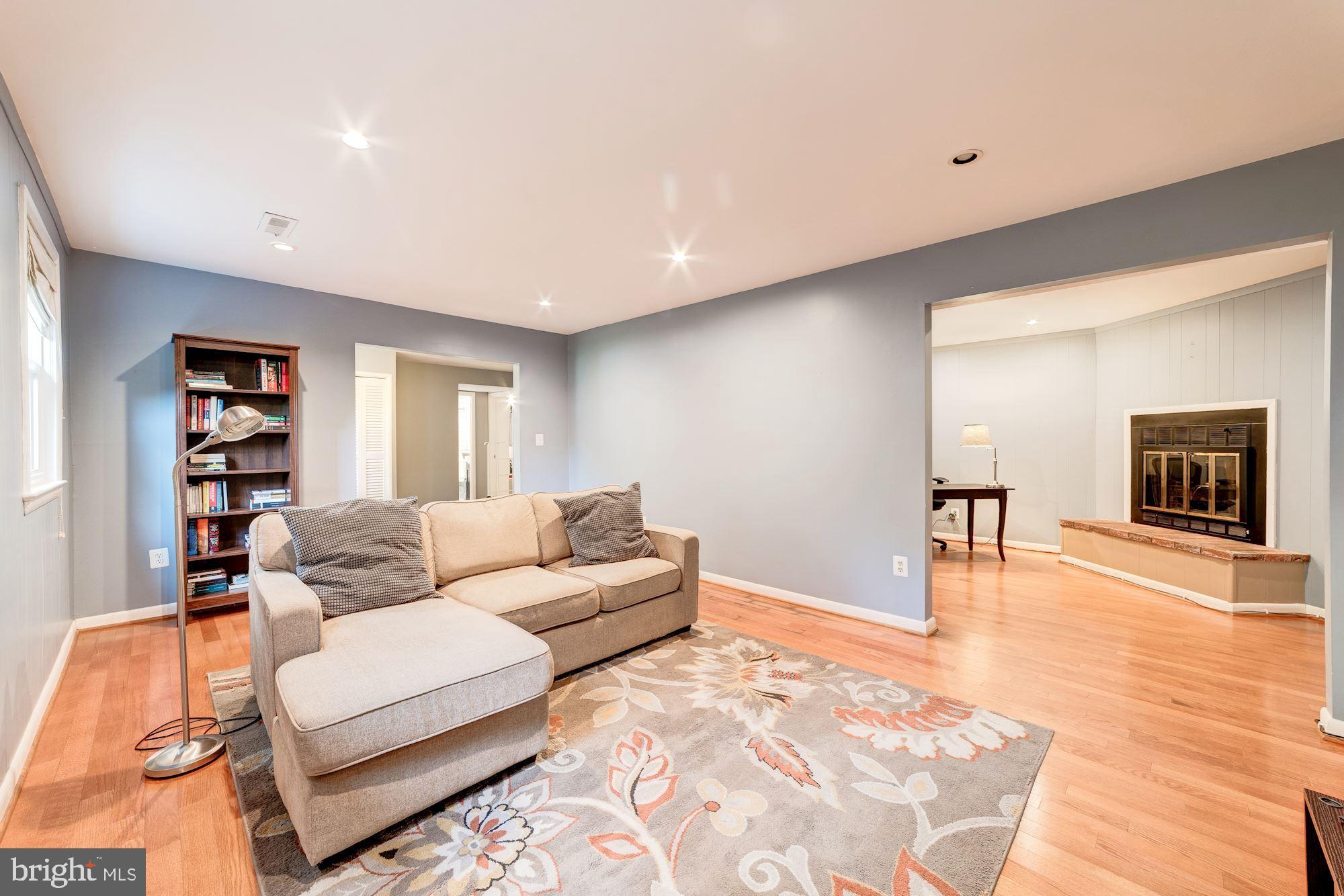 SLEEPY HOLLOW WOODS - Residential