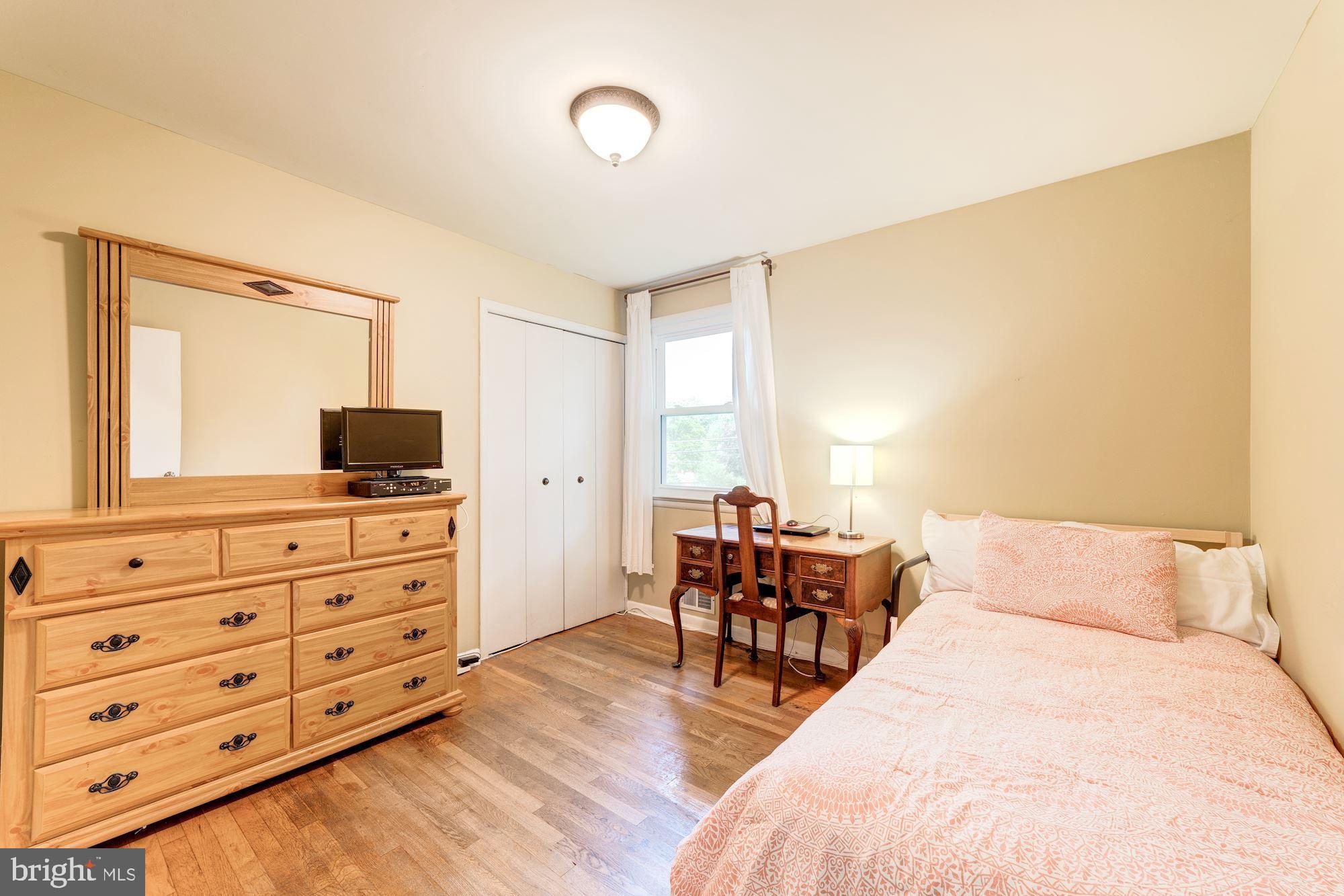 SLEEPY HOLLOW WOODS - Residential