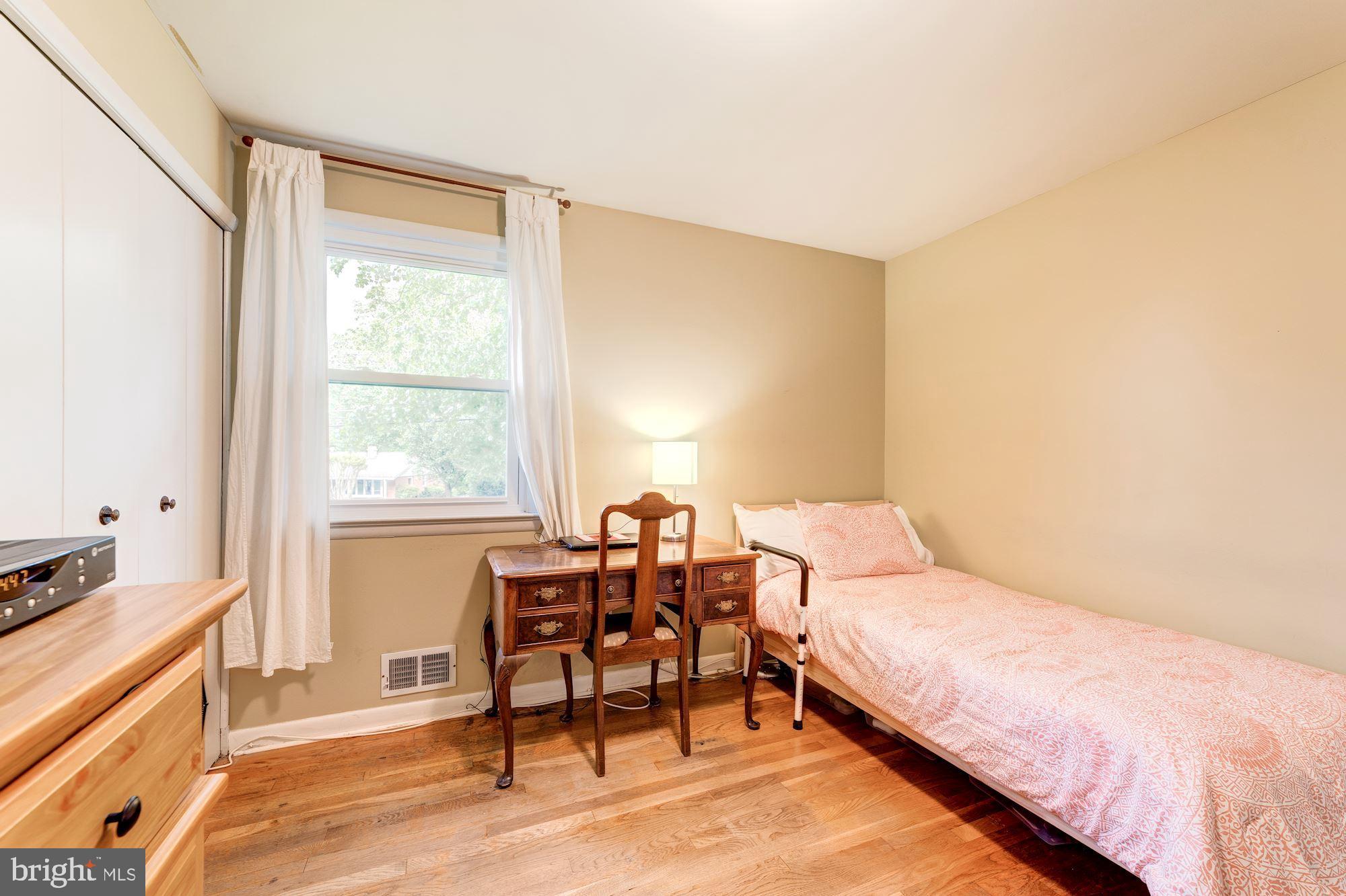 SLEEPY HOLLOW WOODS - Residential