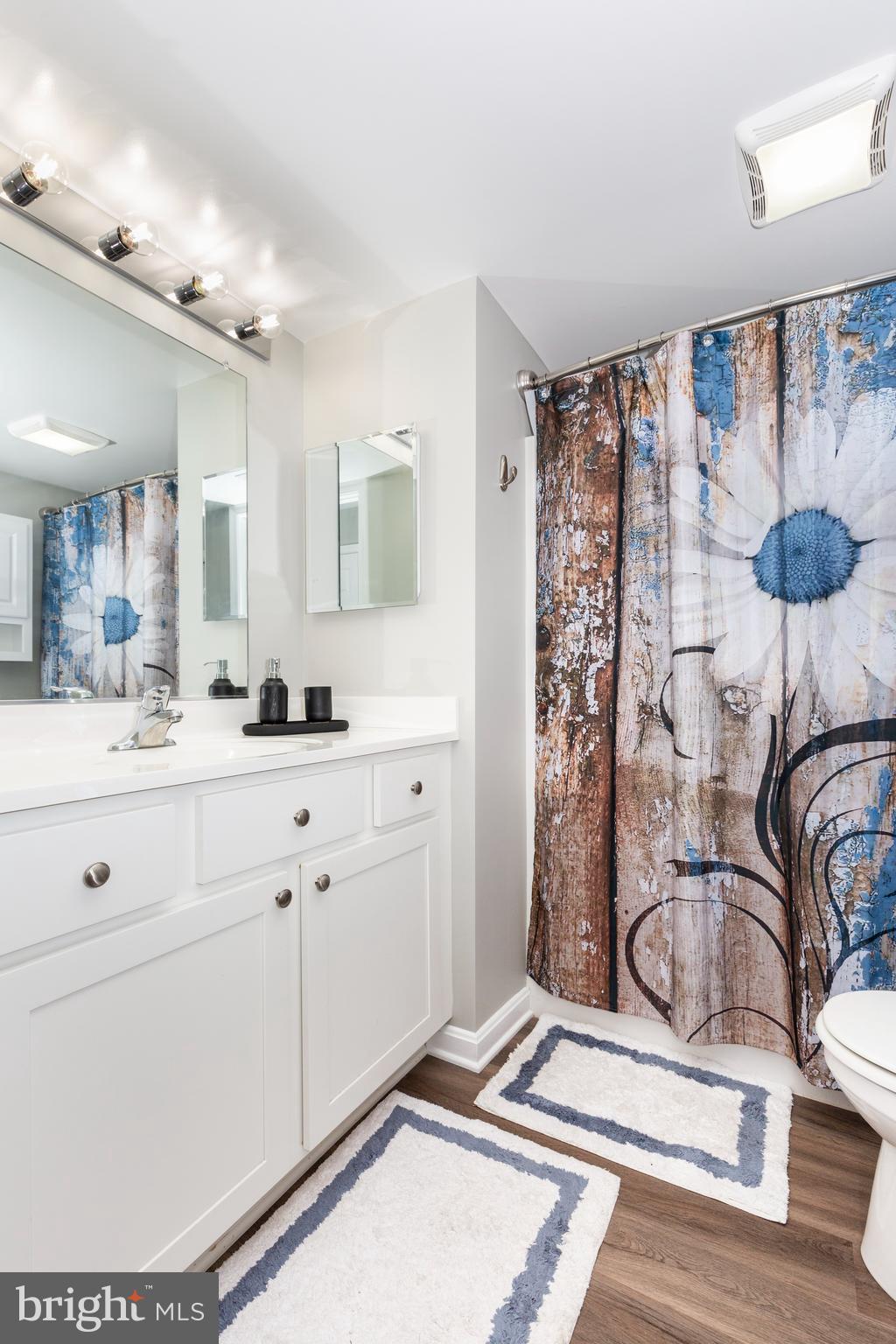 HAMPSTEAD - Residential