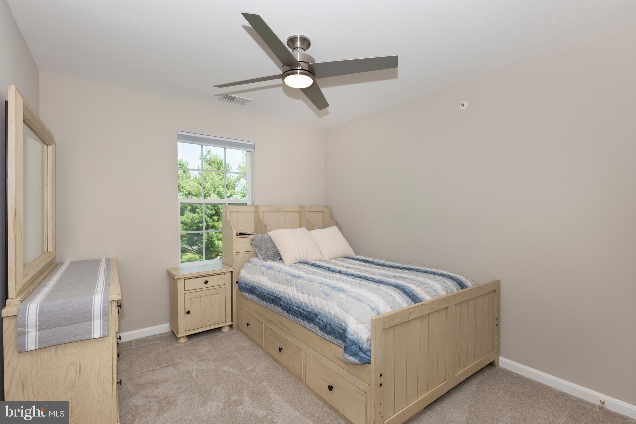 HAMPSTEAD - Residential