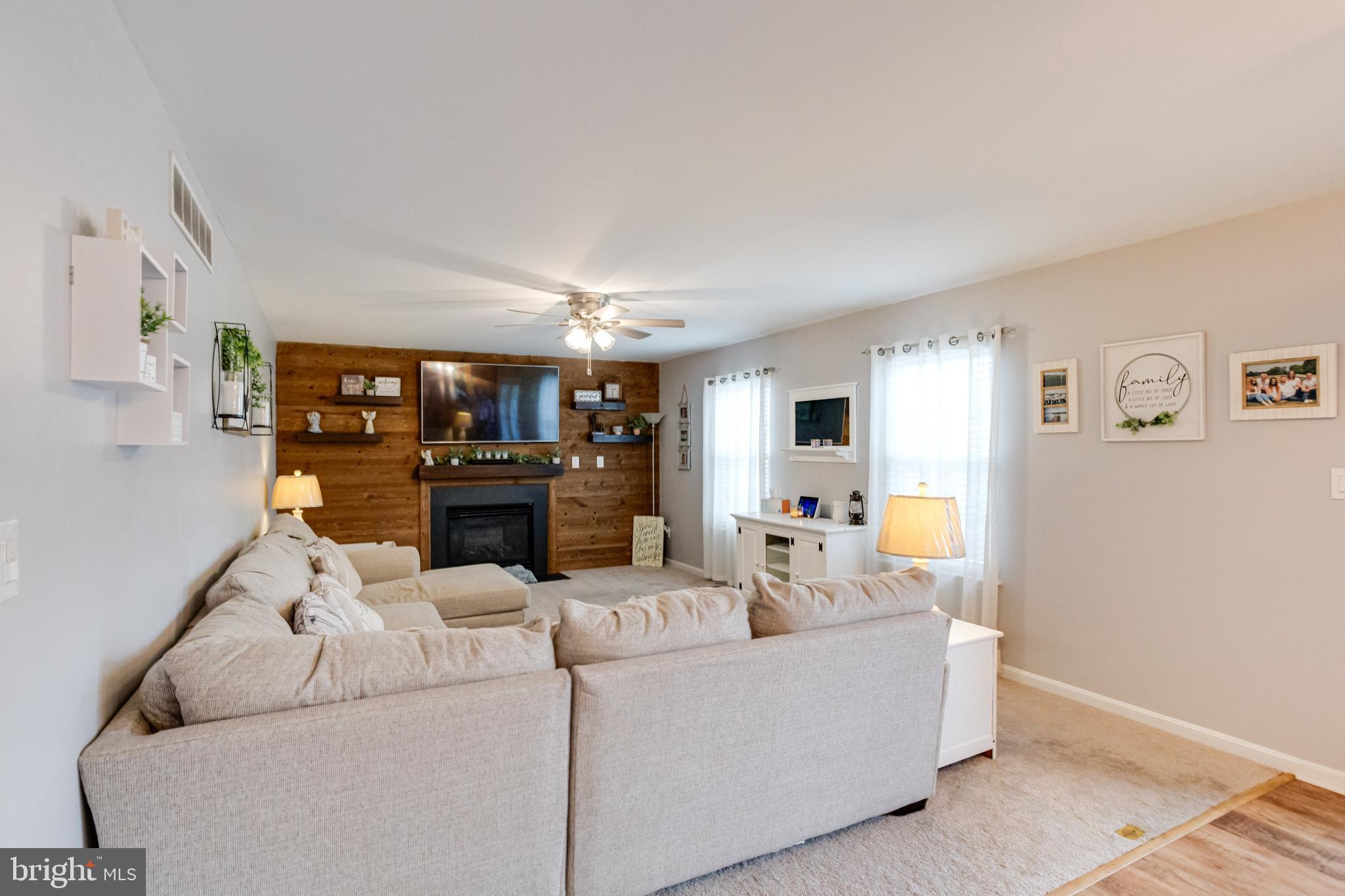 BEACHWOOD ESTATES - Residential