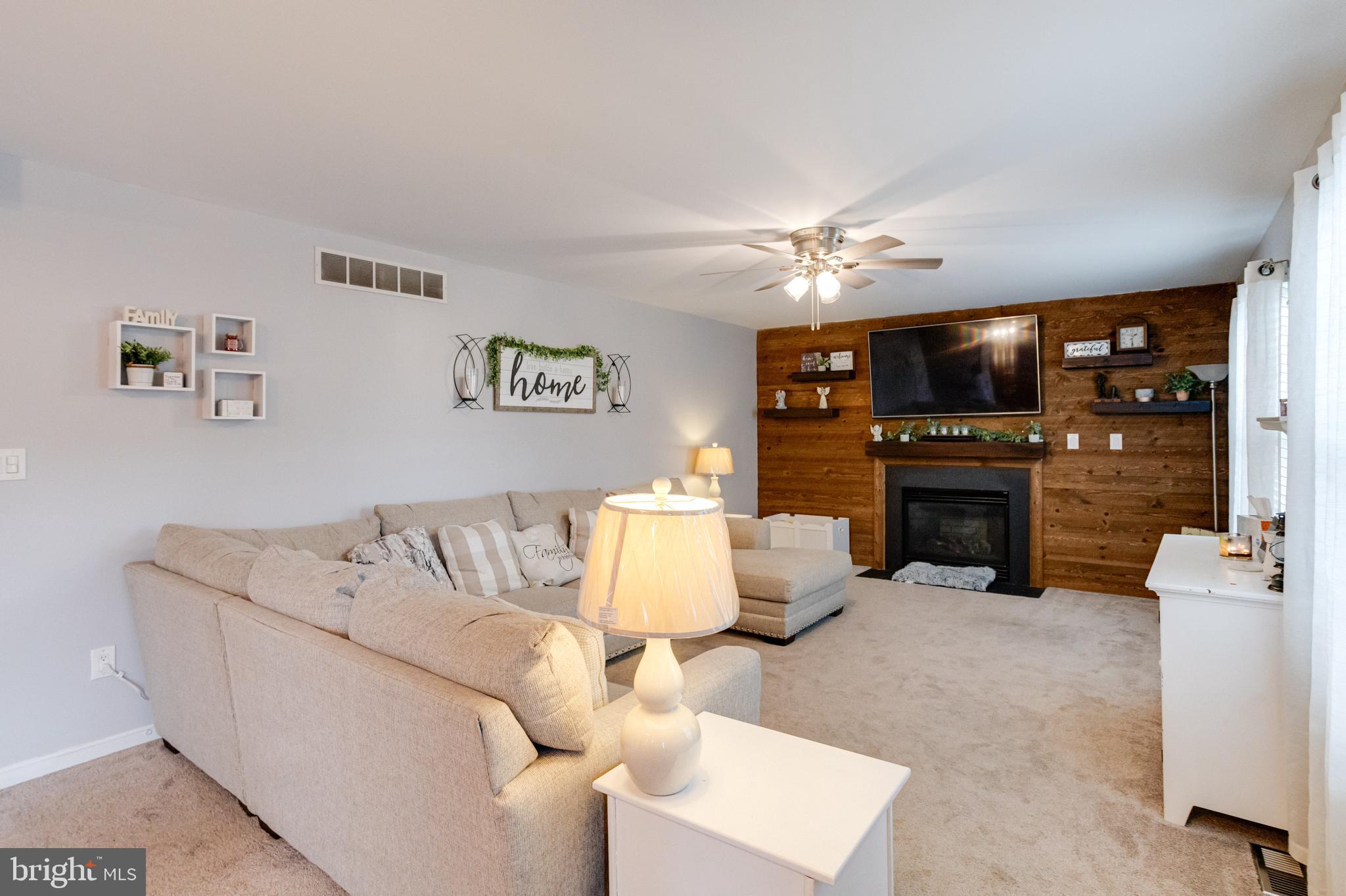 BEACHWOOD ESTATES - Residential