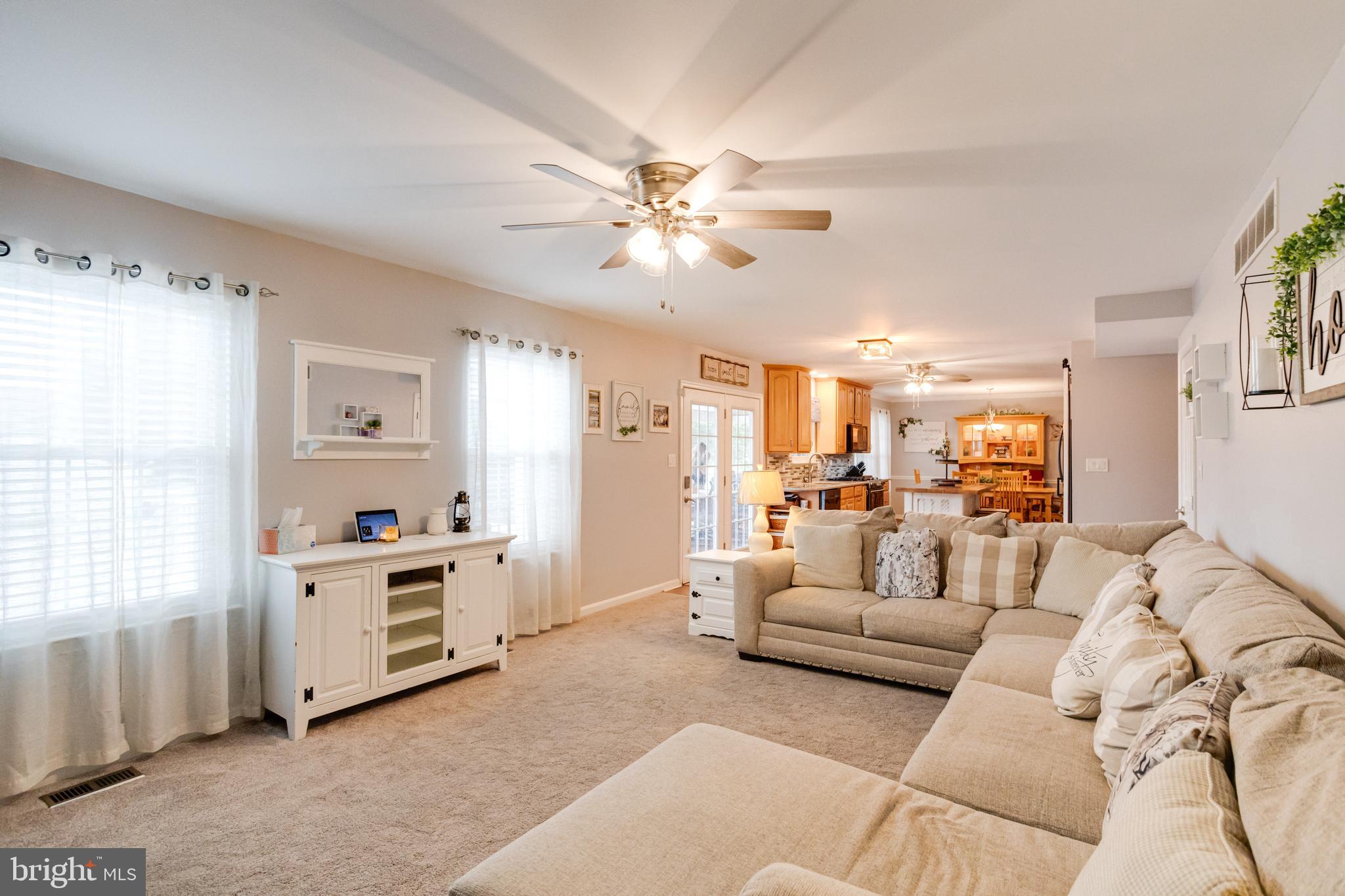 BEACHWOOD ESTATES - Residential