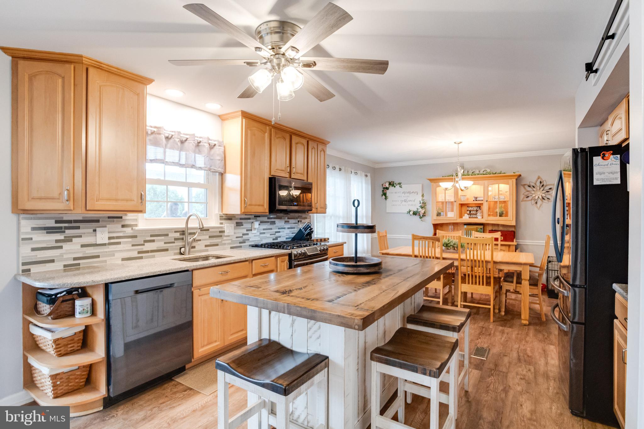 BEACHWOOD ESTATES - Residential