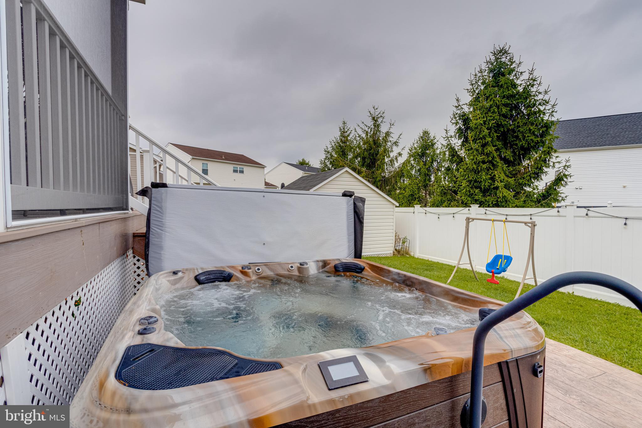 BEACHWOOD ESTATES - Residential