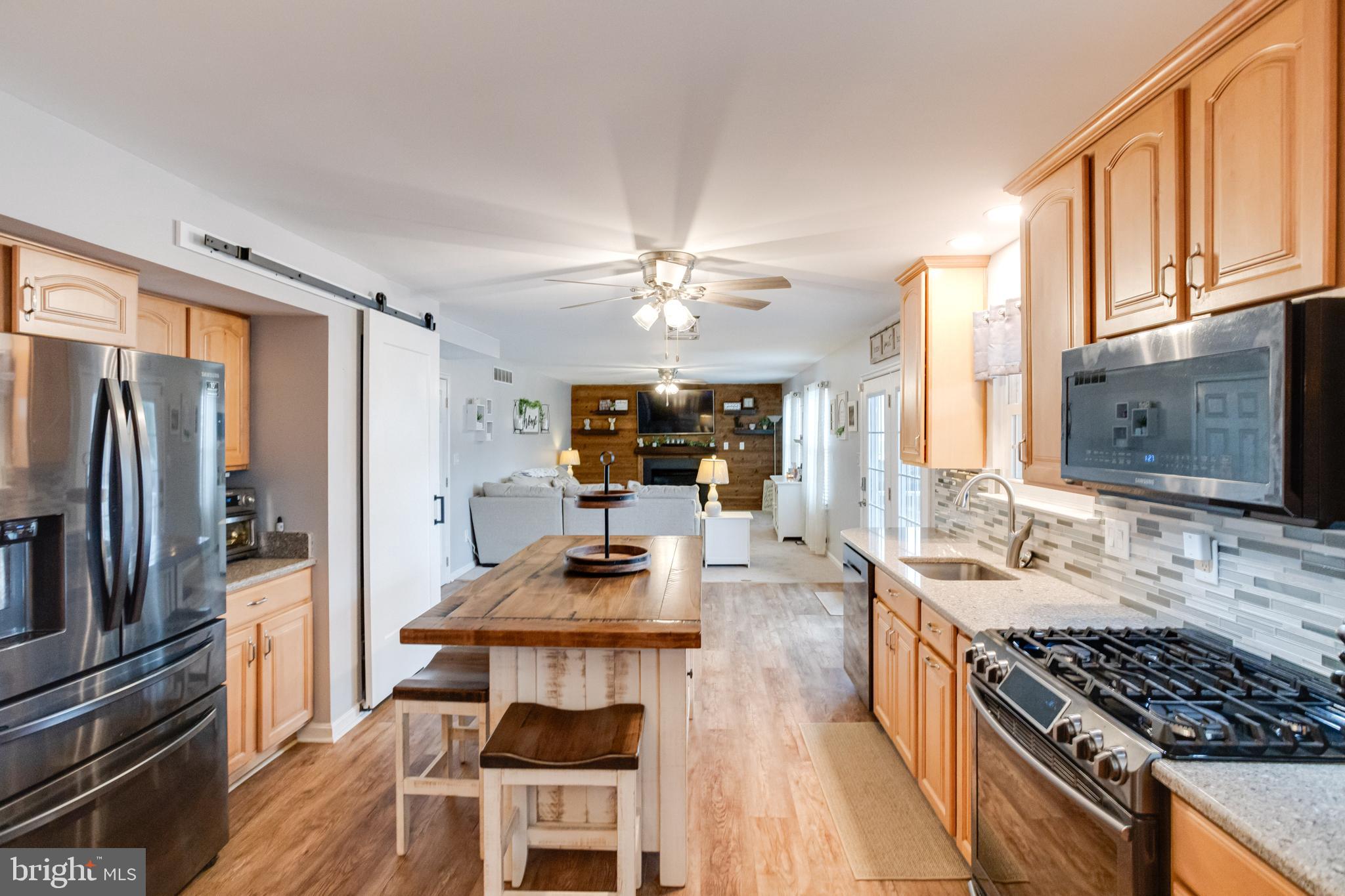 BEACHWOOD ESTATES - Residential