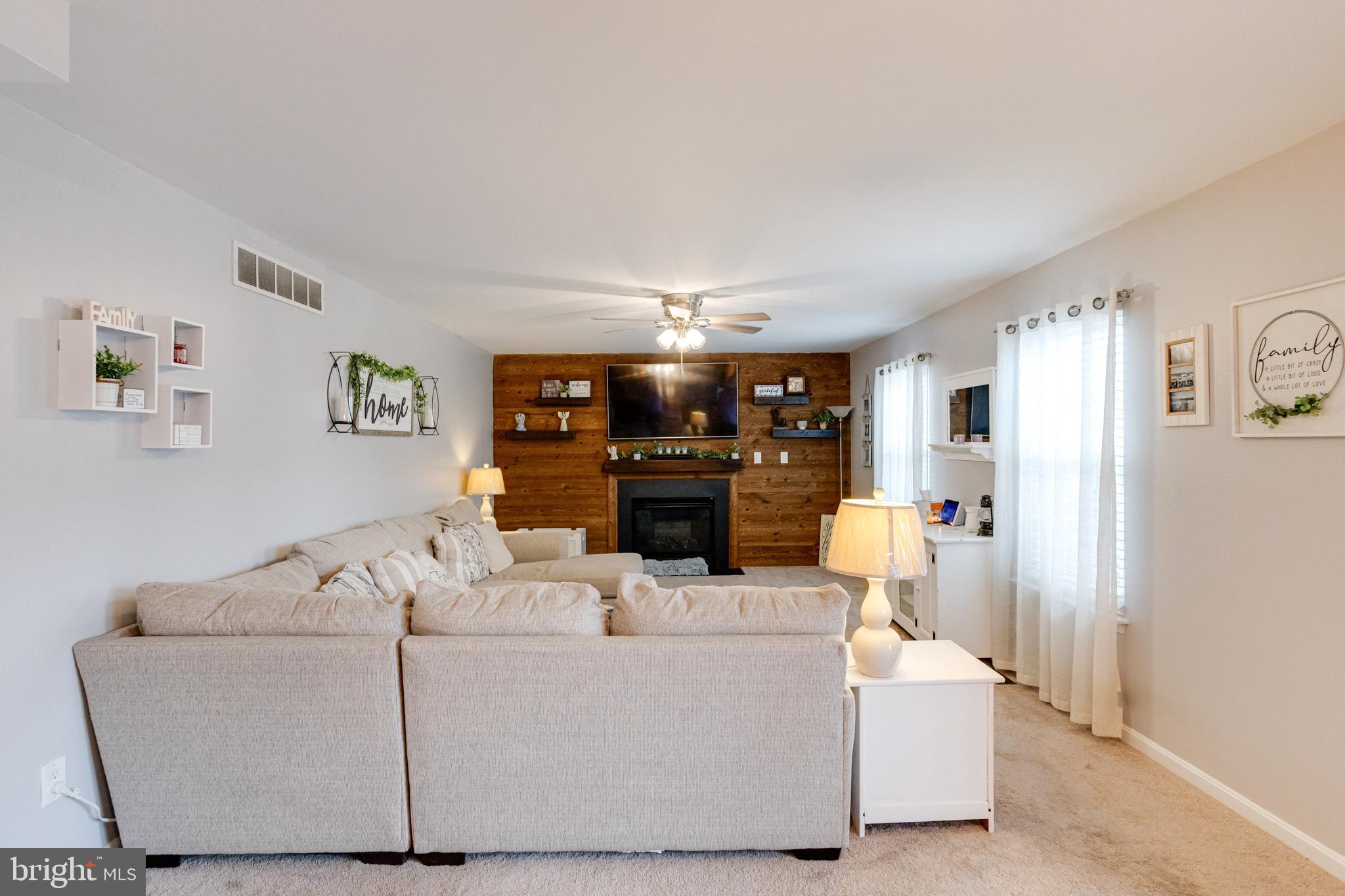 BEACHWOOD ESTATES - Residential