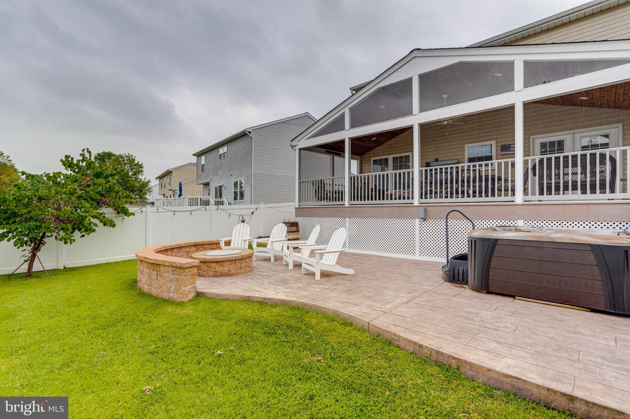 BEACHWOOD ESTATES - Residential