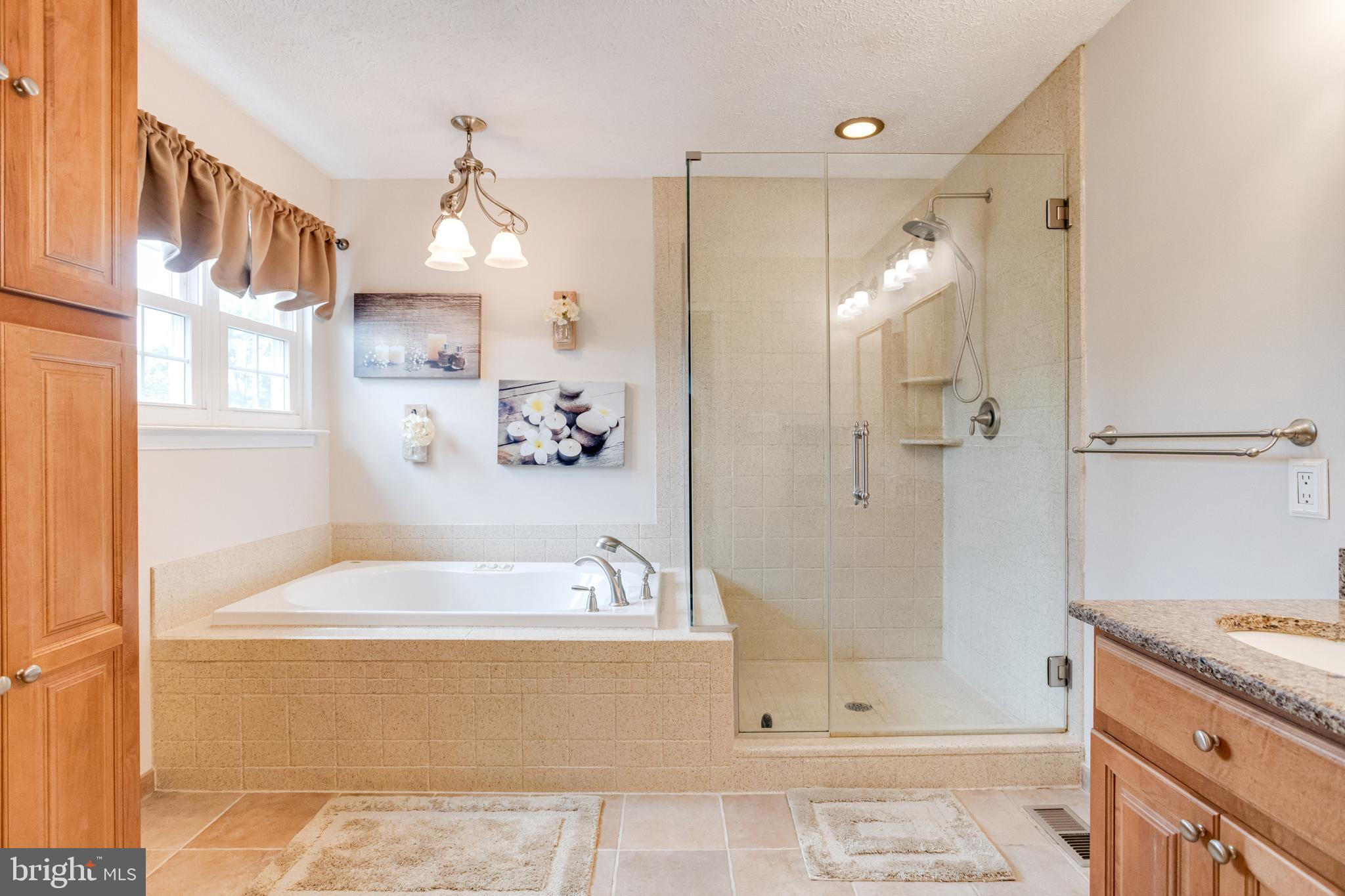 BEACHWOOD ESTATES - Residential