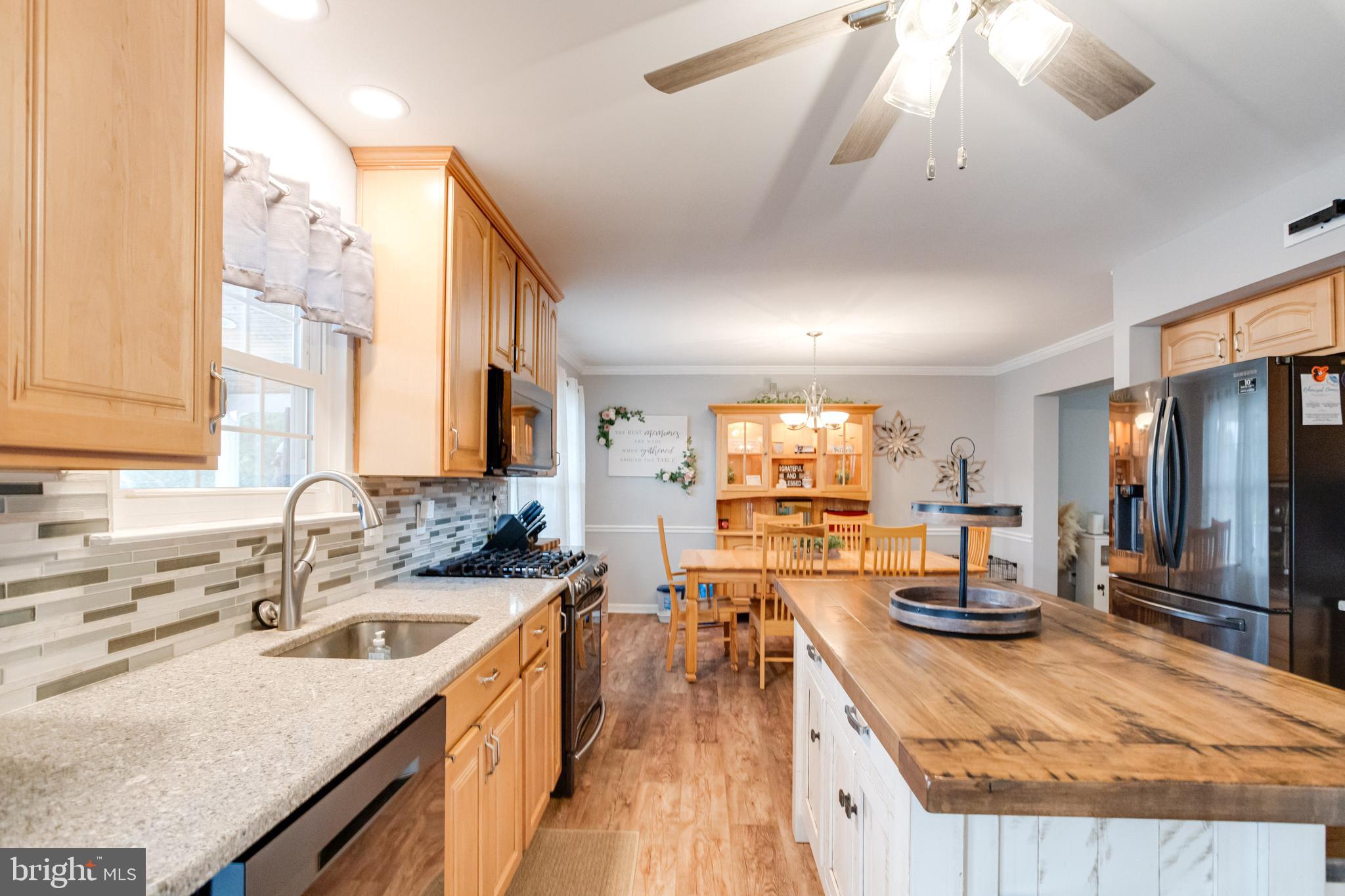 BEACHWOOD ESTATES - Residential