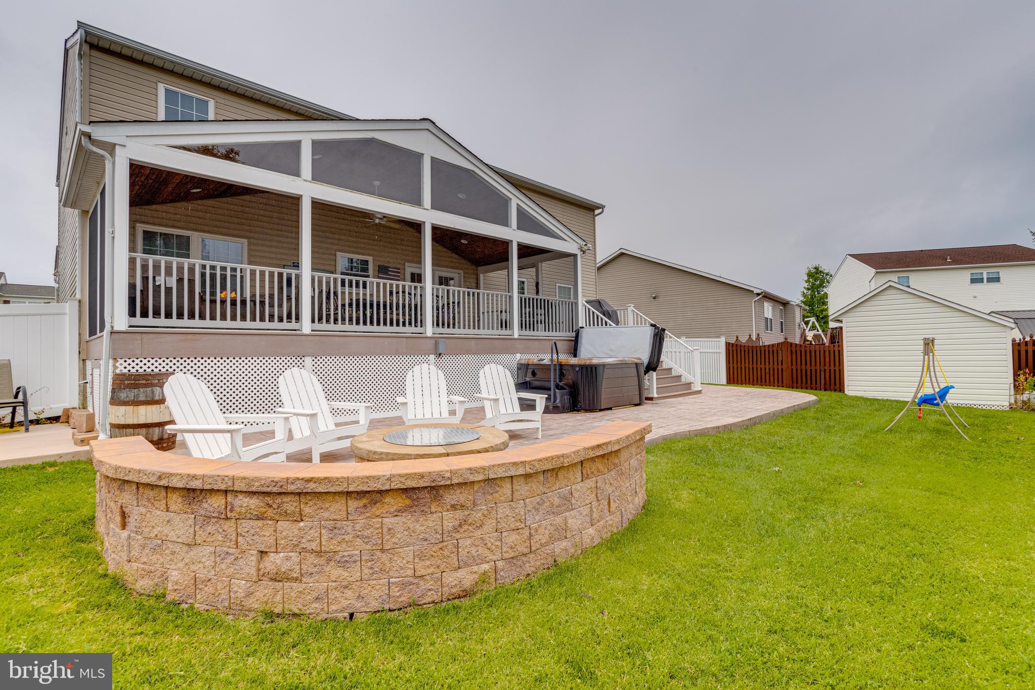 BEACHWOOD ESTATES - Residential