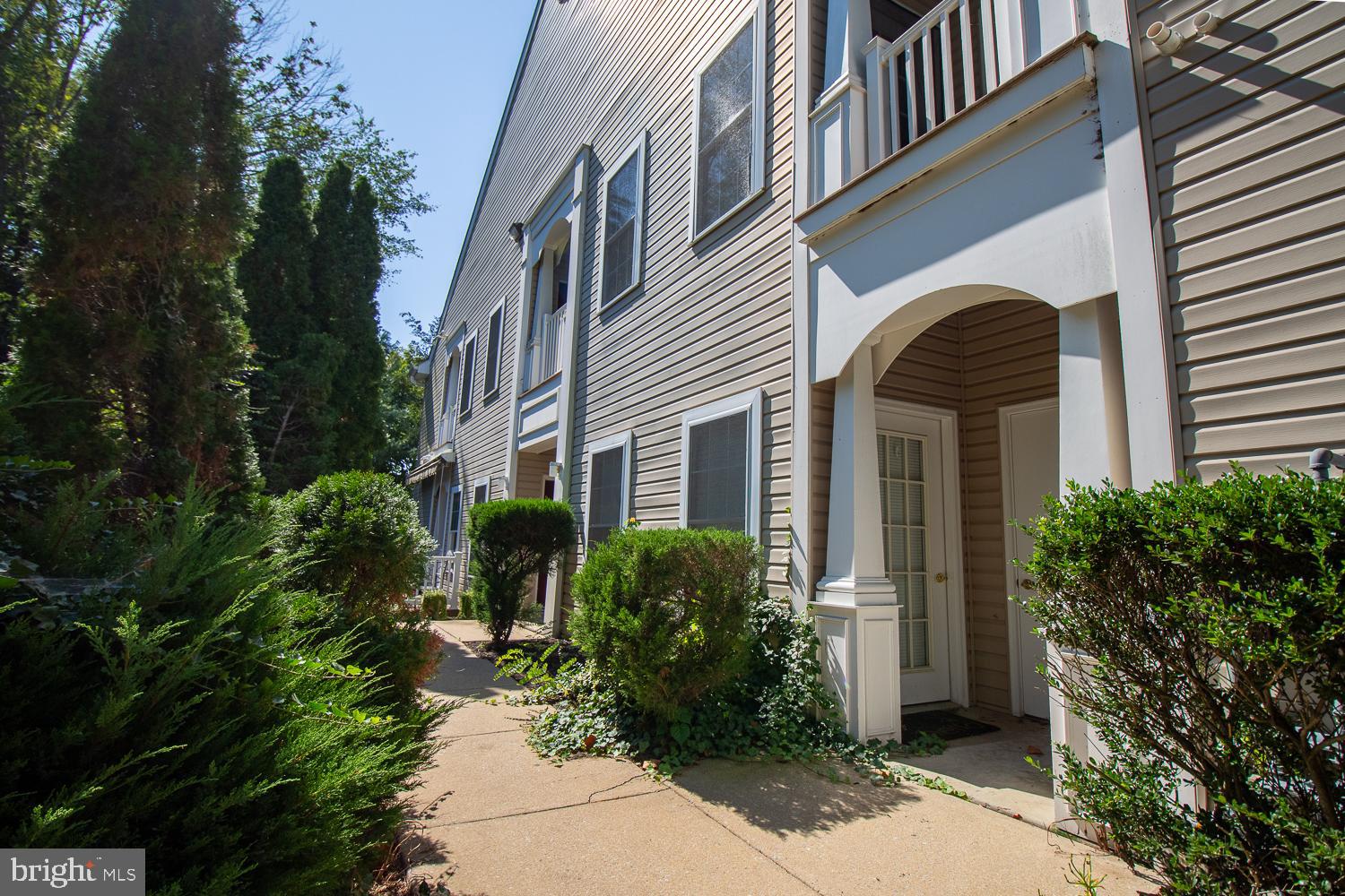 Discover this beautifully maintained 2-bedroom, 2-bath second-floor condo in the desirable Rosehill Estates community. This home features an open floor plan, tall ceilings, and abundant natural light, creating a bright and welcoming living space.
The layout includes a spacious living and dining area, a private balcony, and a well-designed kitchen with plenty of storage. Both bedrooms are generously sized, with two full bathrooms for added comfort and convenience. Additional highlights include an in-unit washer and dryer, excellent closet space, and ample parking for residents and guests.
Perfectly situated near shopping, dining, and major roadways, this condo offers both convenience and comfort in a highly sought-after location.