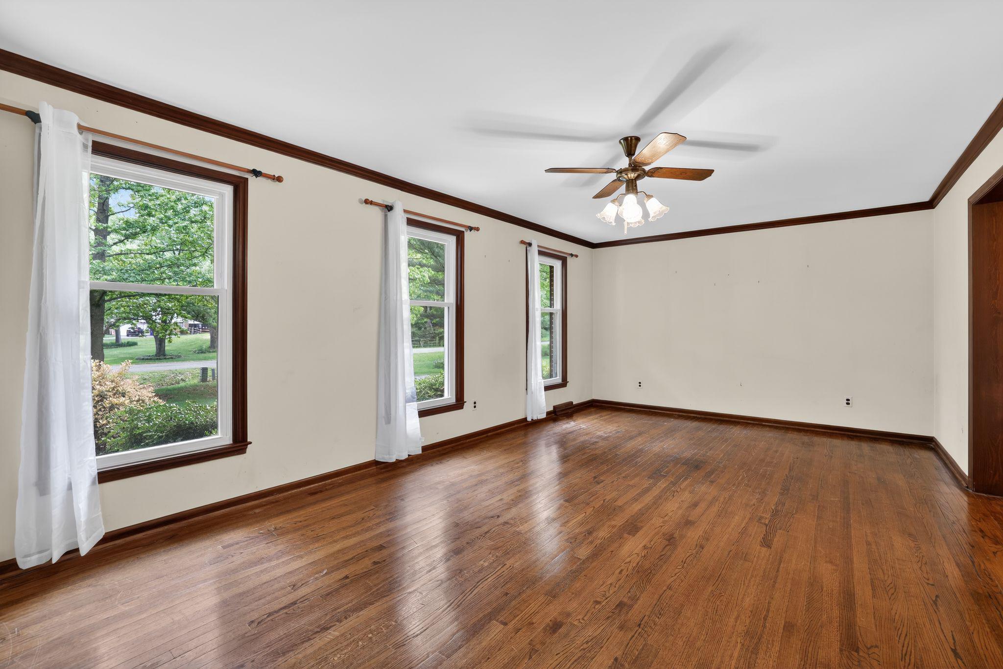 CARAVEL FARMS - Residential
