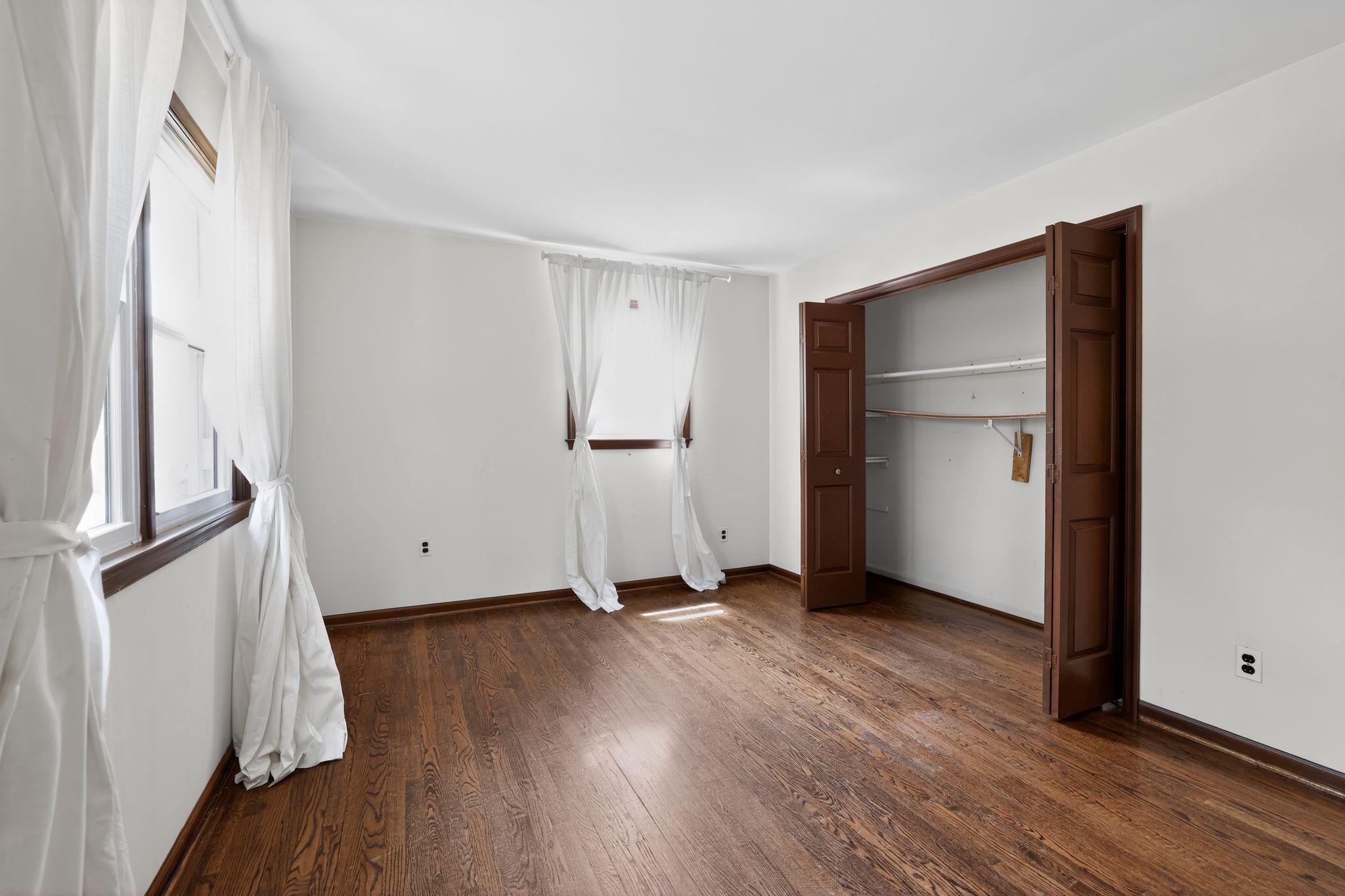 CARAVEL FARMS - Residential