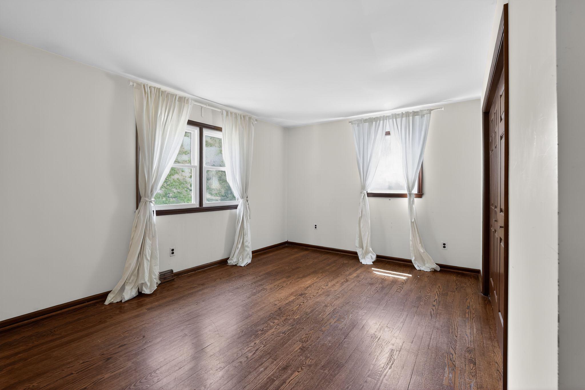 CARAVEL FARMS - Residential