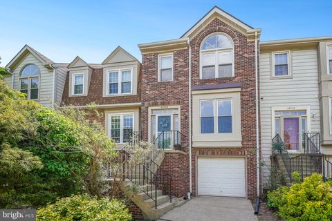 Photo of 46934 Trumpet Circle, STERLING, VA 20164 (MLS # VALO2118560)